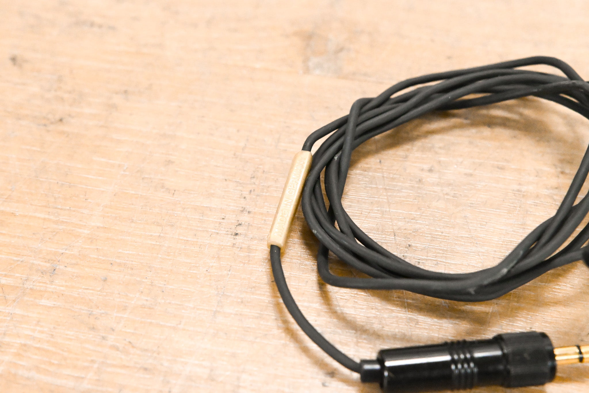 Sennheiser MKE 2 Lavalier Lapel Microphone w/ Locking 3.5mm Connector
