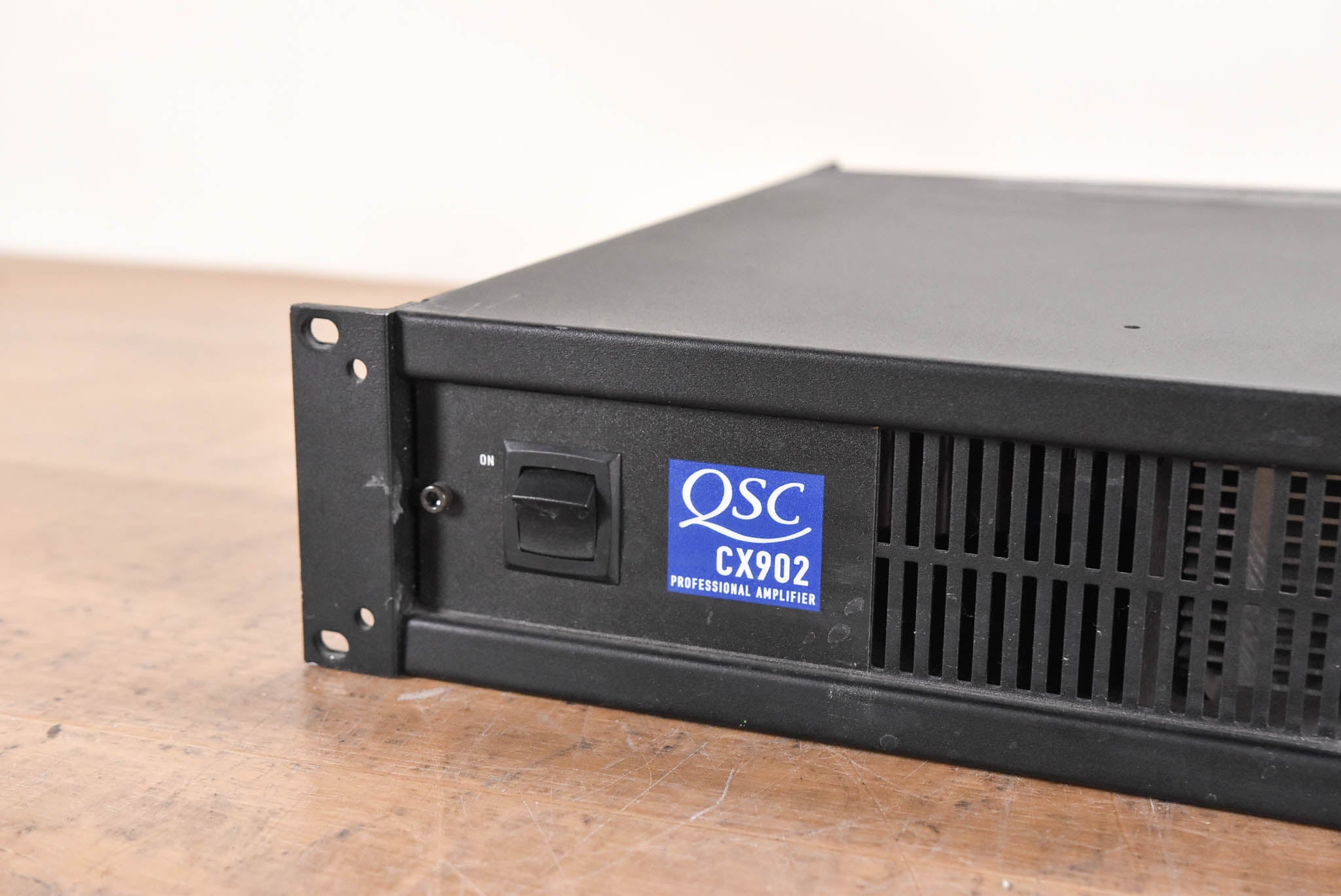 QSC CX902 2-Channel Power Amplifier