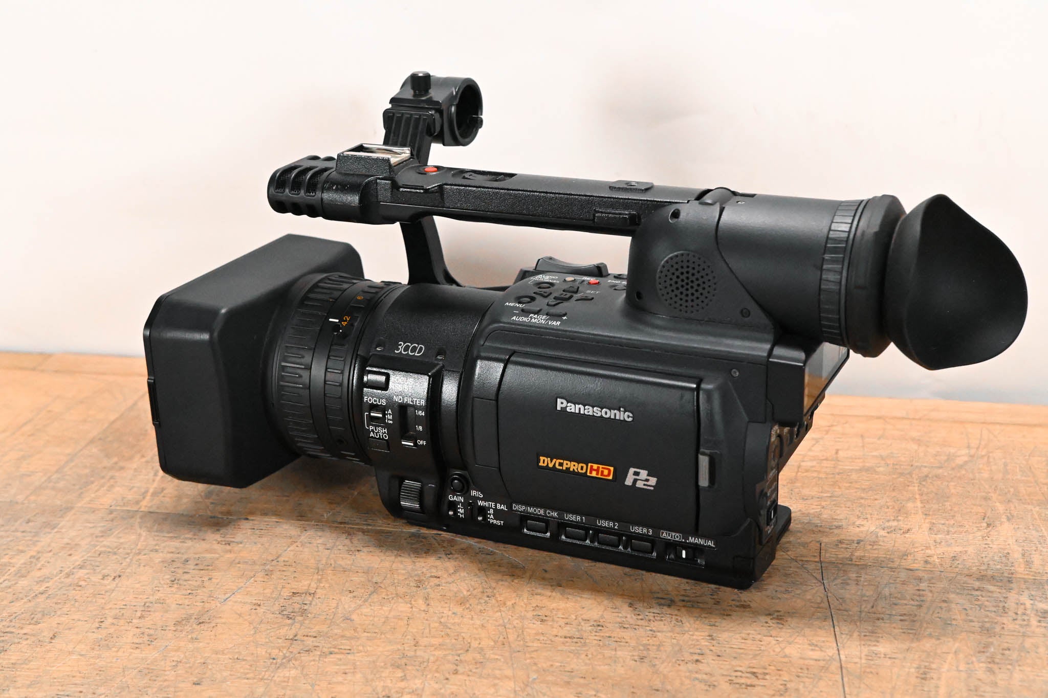 Panasonic AG-HVX200AP 3-CCD P2/DVCPRO HD Camcorder
