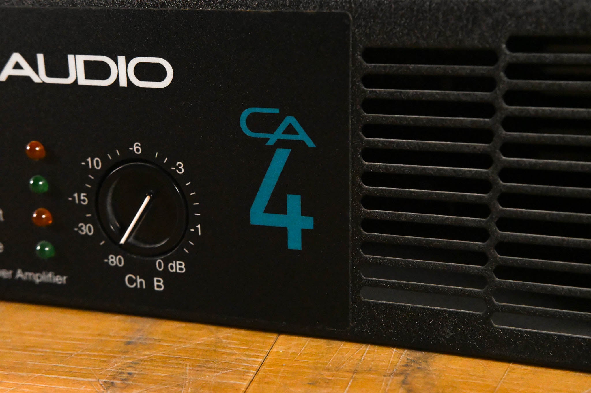 Crest Audio CA4 2-Channel Power Amplifier