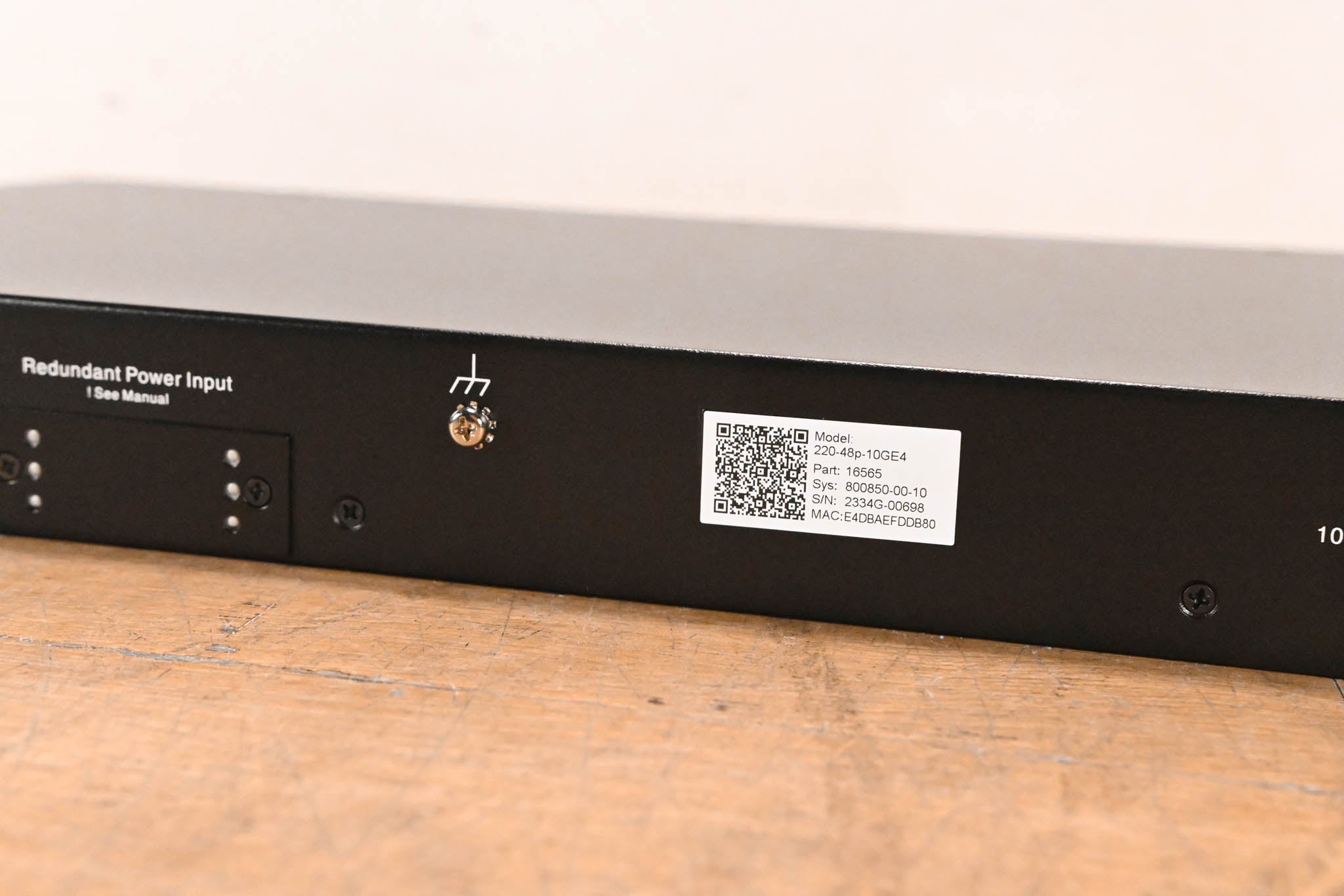 Extreme Networks 220-48P-10GE4 ExtremeSwitching 220 48-Port Switch