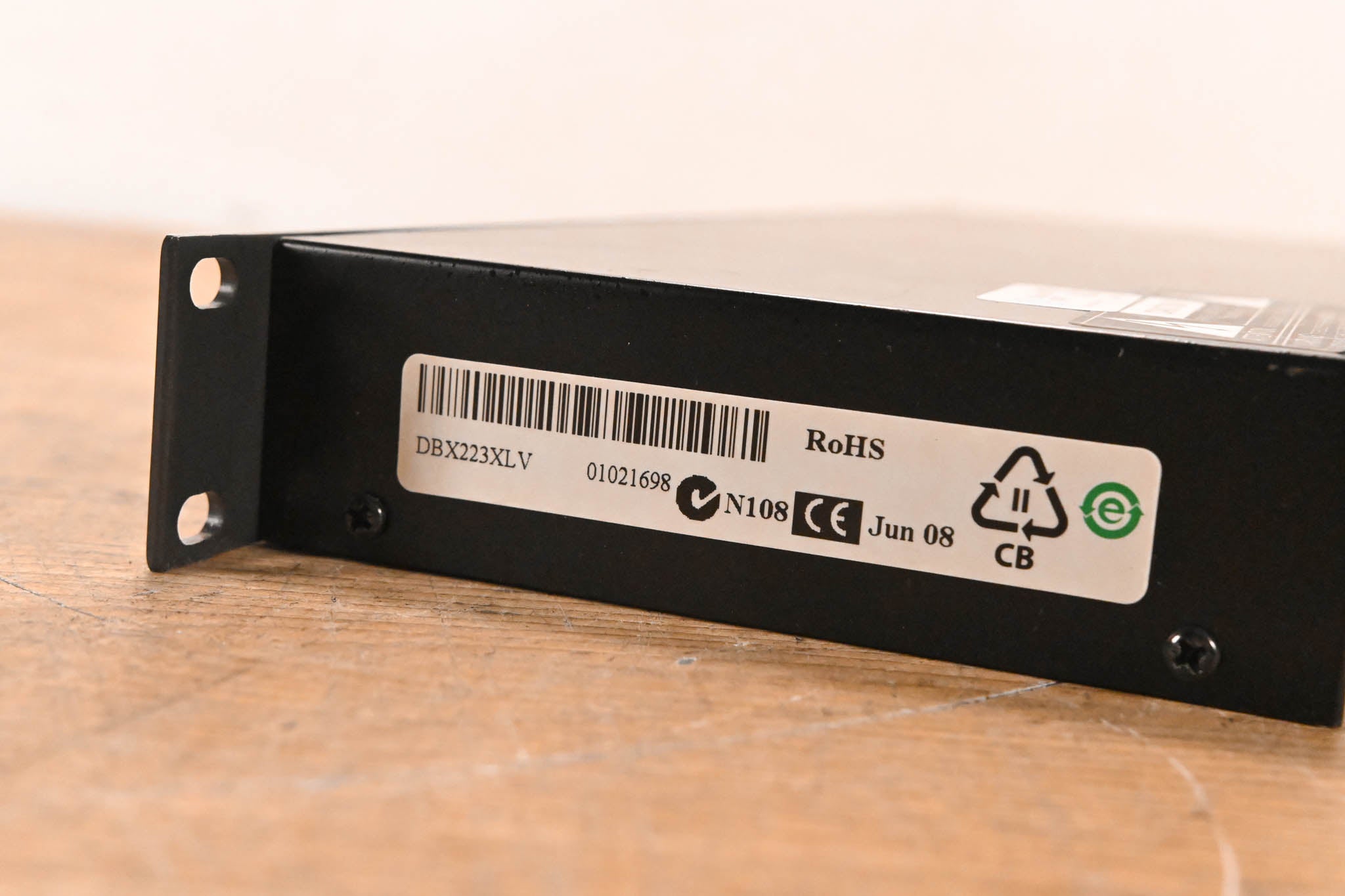 dbx 223XL Stereo 2-Way / Mono 3-Way Crossover