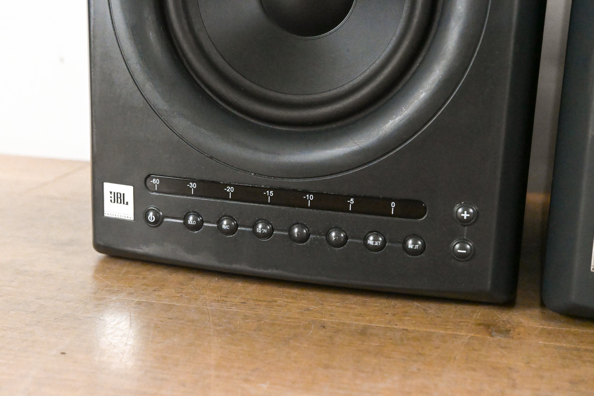 JBL LSR4326P Powered 2-Way 6.25" Bi-Amplified Studio Monitor (PAIR)
