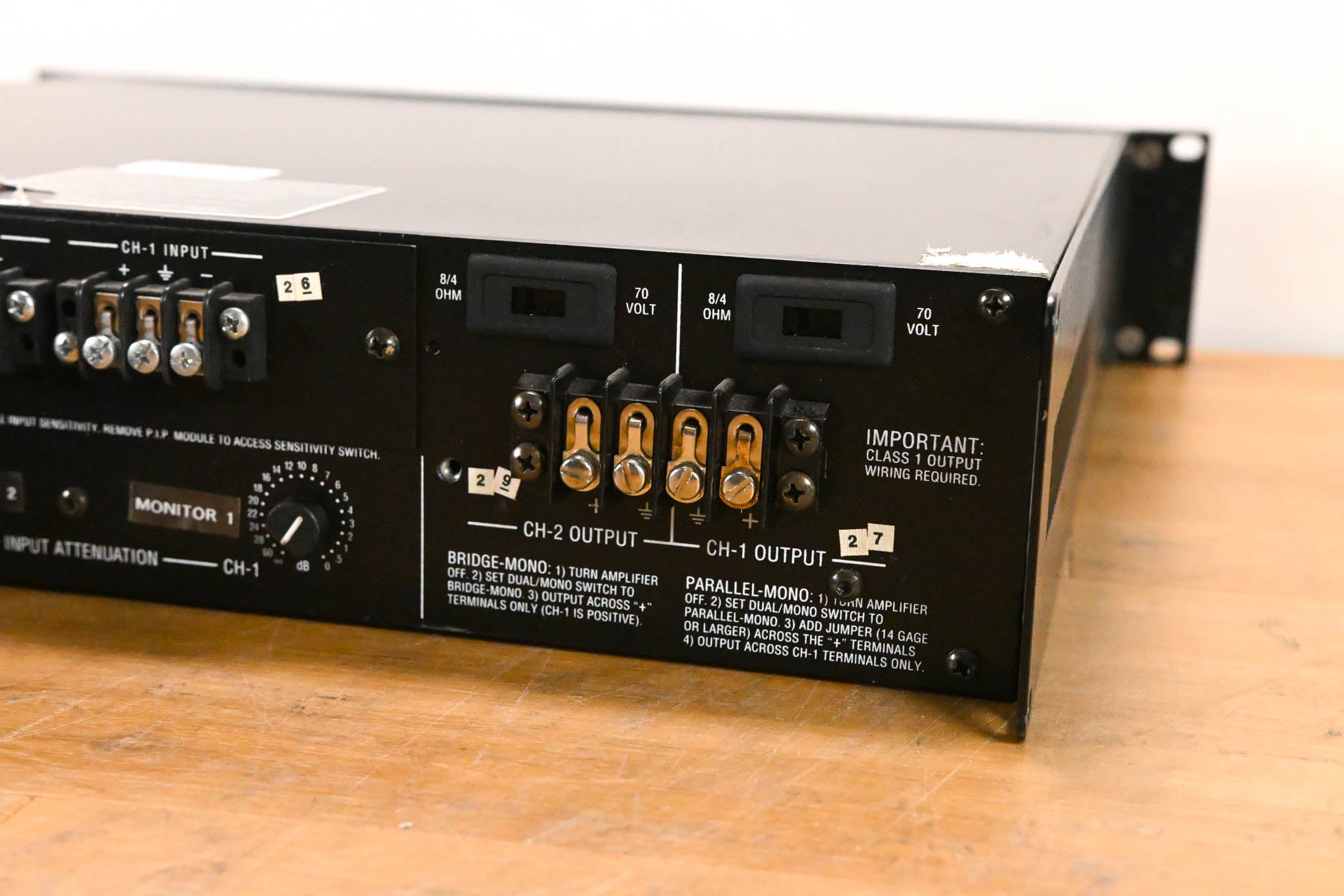 Crown Com-Tech 400 2-Channel Power Amplifier