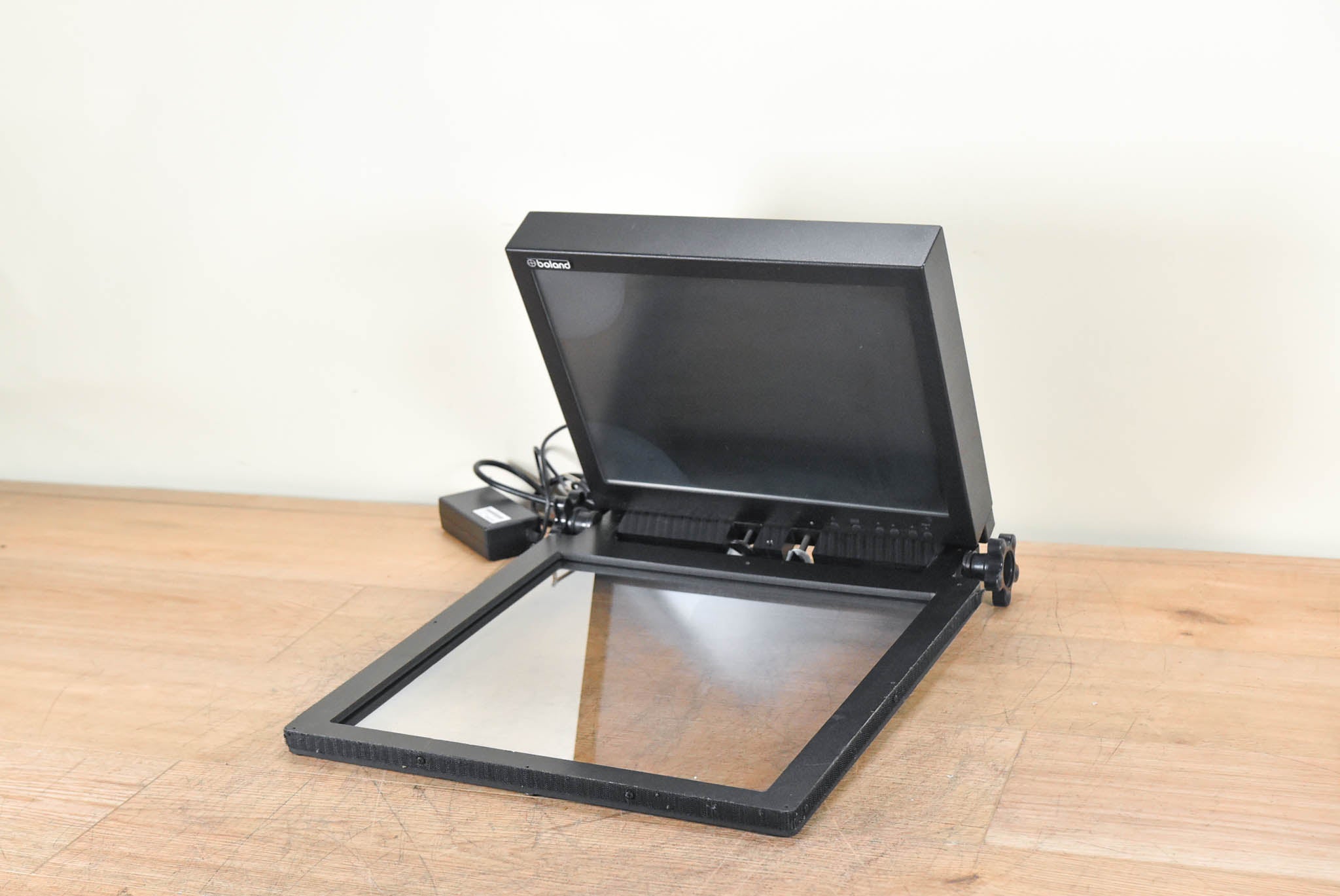 Boland d150b ViewPort 15" Video Monitor with Glass