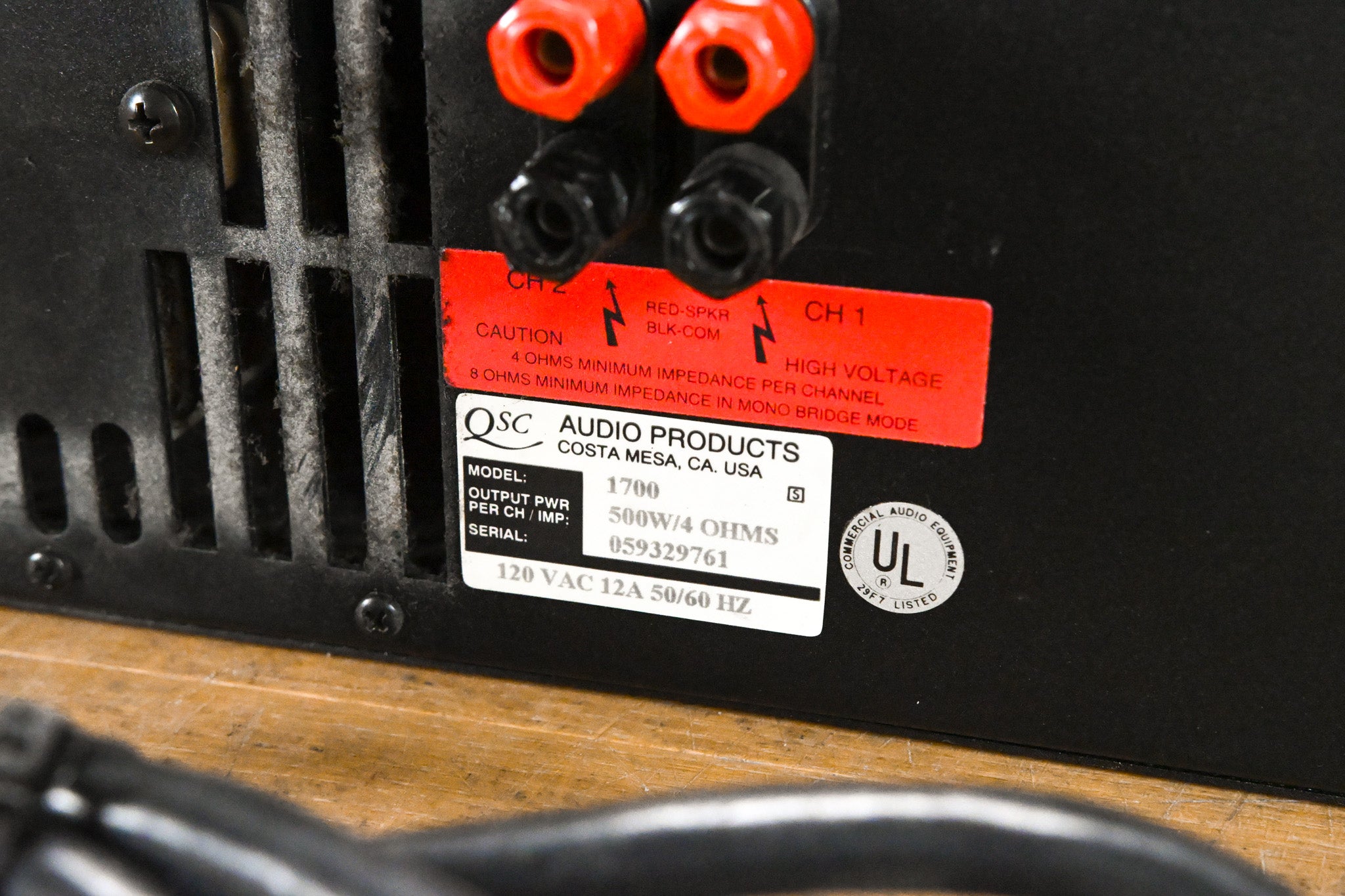 QSC Model 1700 Professional Stereo Power Amplifier