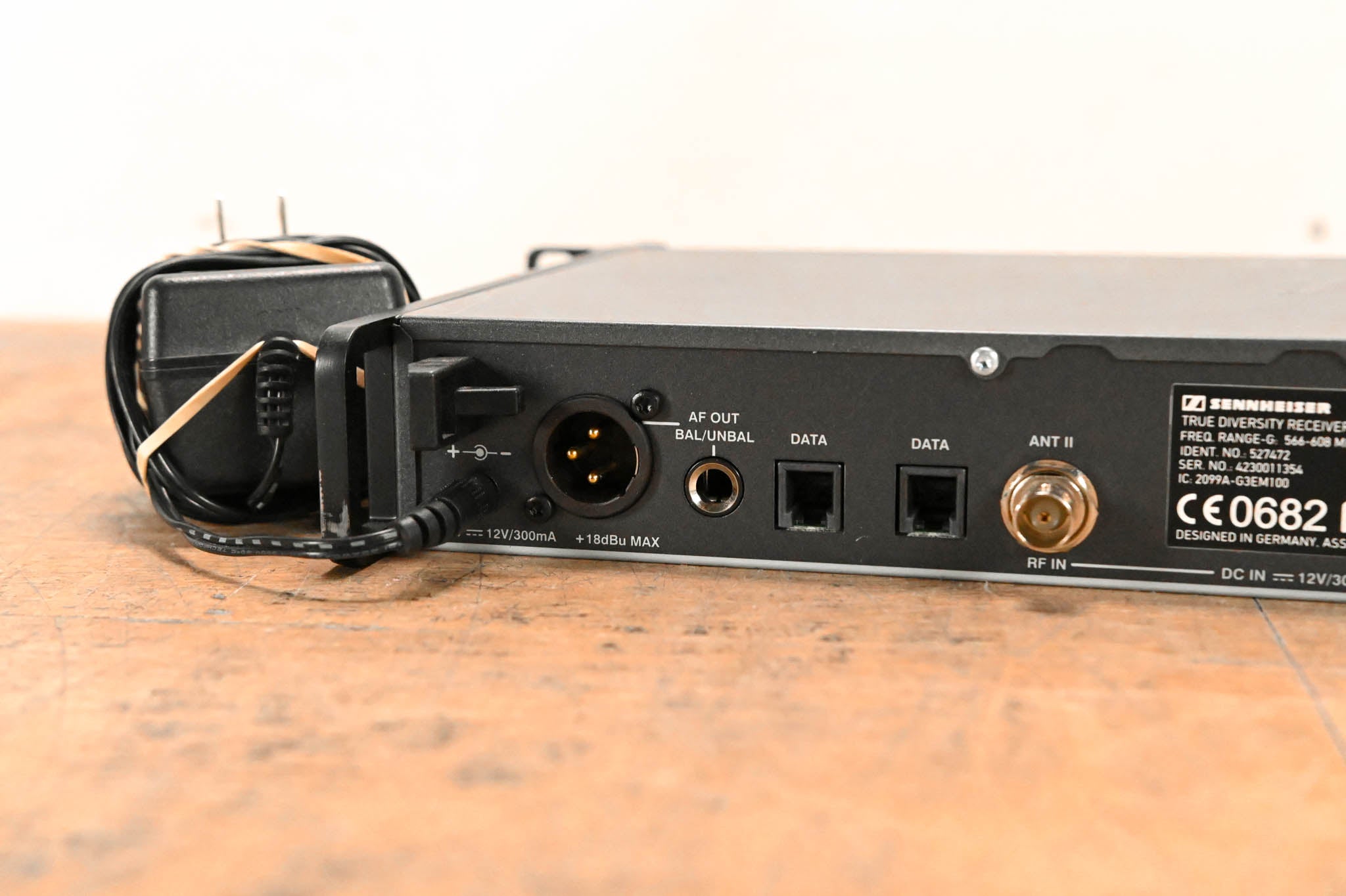 Sennheiser EM 100 G3 Wireless Receiver - G Range: 566-608 MHz