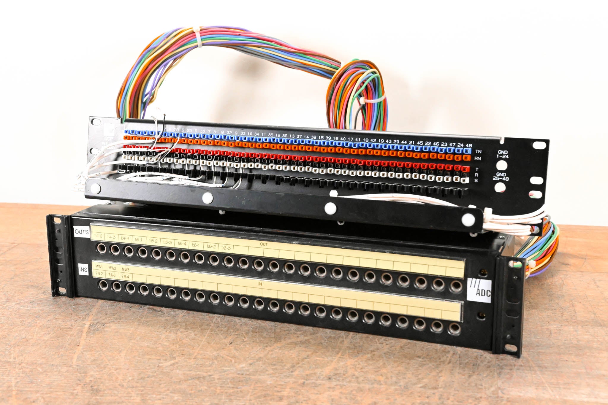 ADC BJF203-4MKII 48-Point Patch Bay with QCP Patch Panel