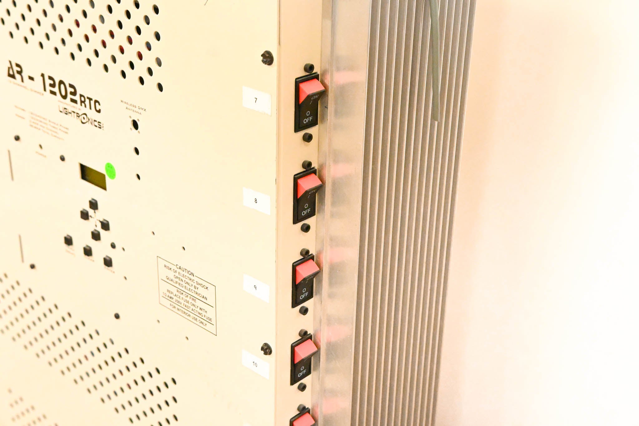 Lightronics AR-1202RTC 12-Channel 2.4kW Architectural Dimmer
