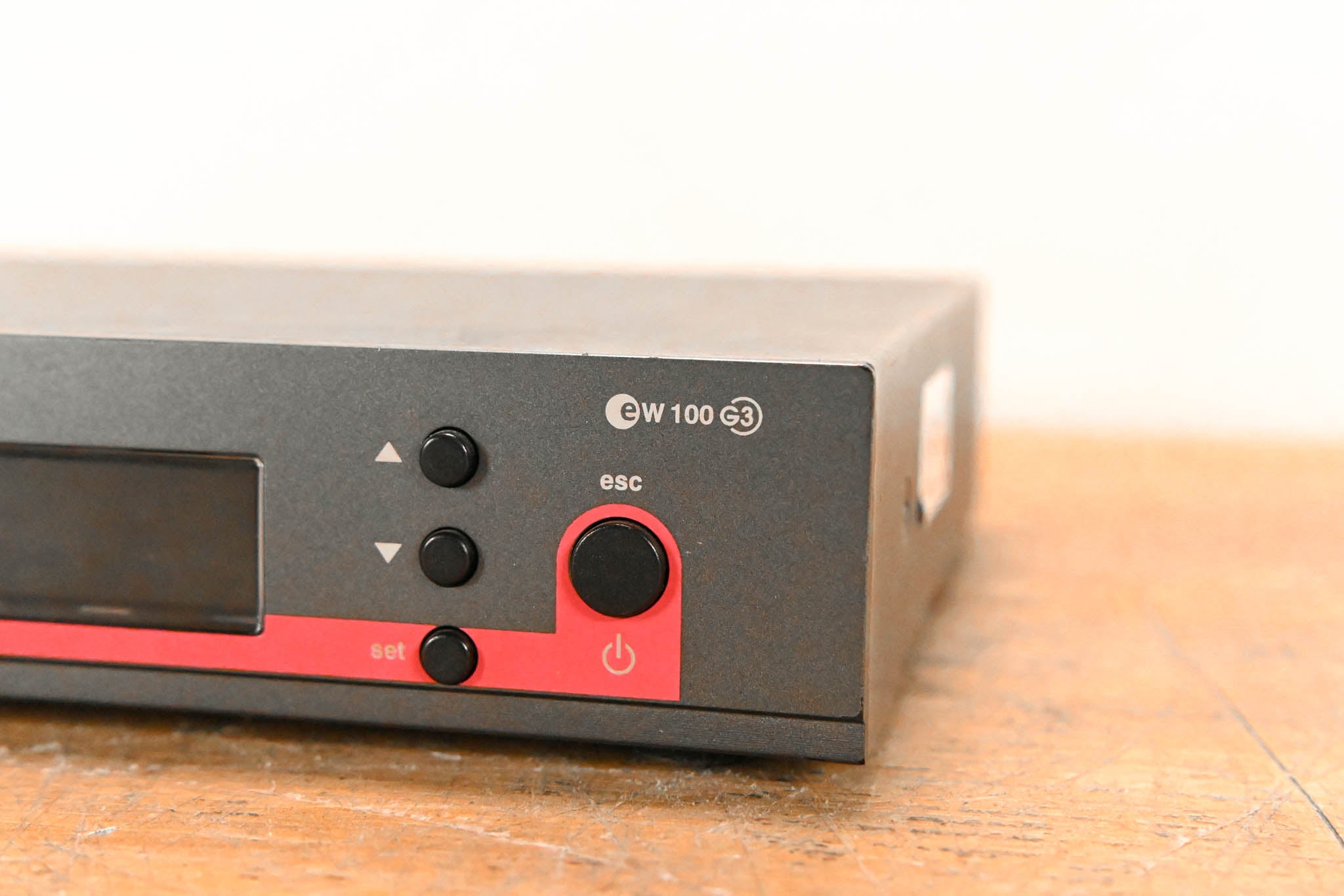 Sennheiser EM 100 G3 Wireless Receiver - 626-668 MHz (NO POWER SUPPLY)