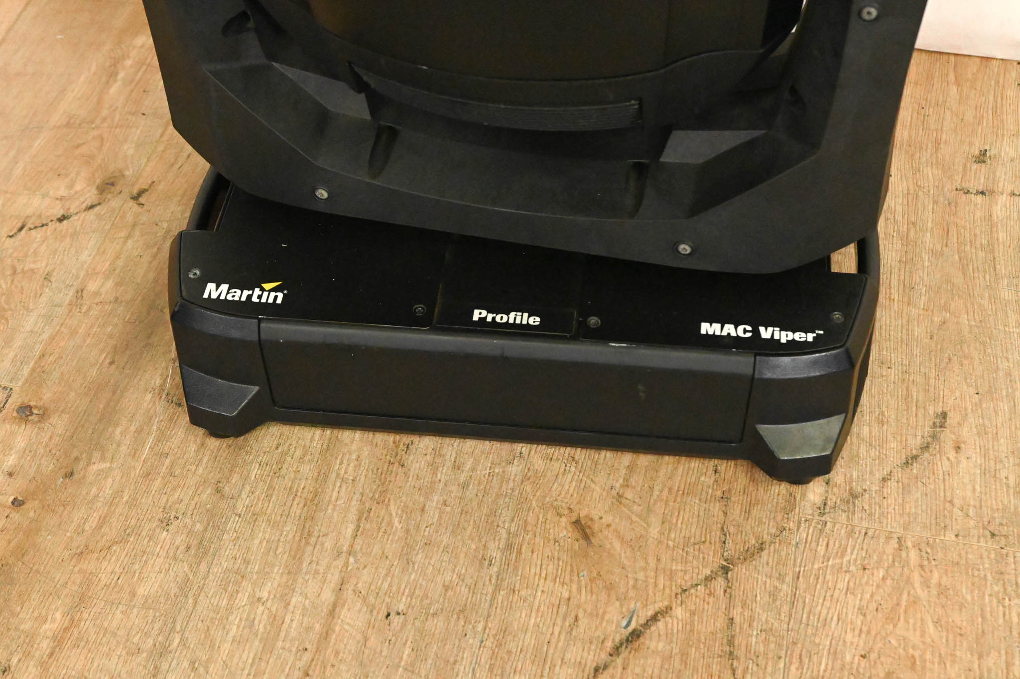 Martin MAC Viper Profile High Output Discharge-Based Moving Light