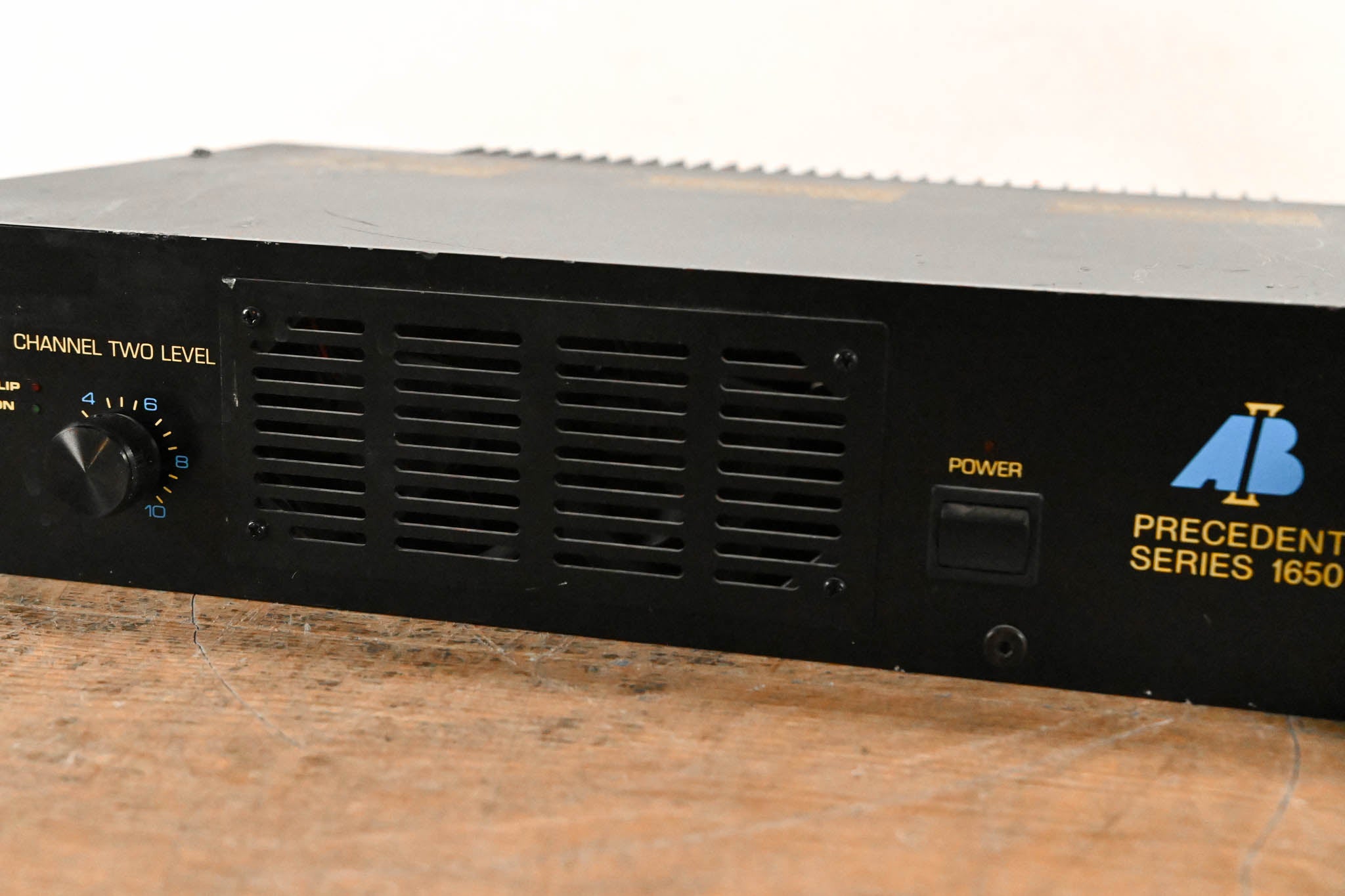 AB International 1650 2-Channel Power Amplifier