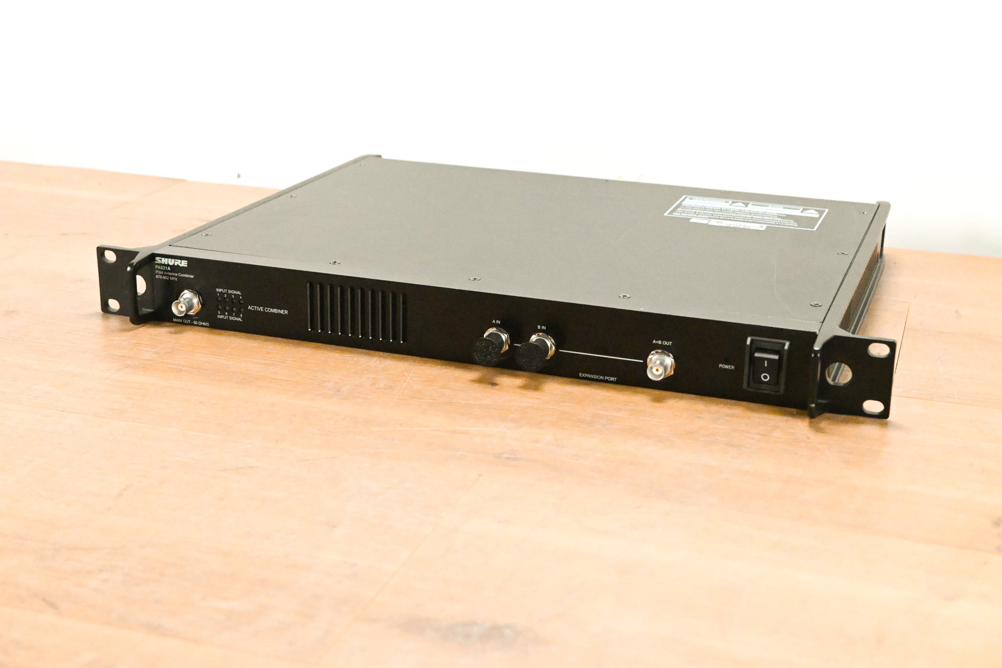 Shure PA821A Antenna Combiner for PSM Wireless Systems  - 470-952 MHz