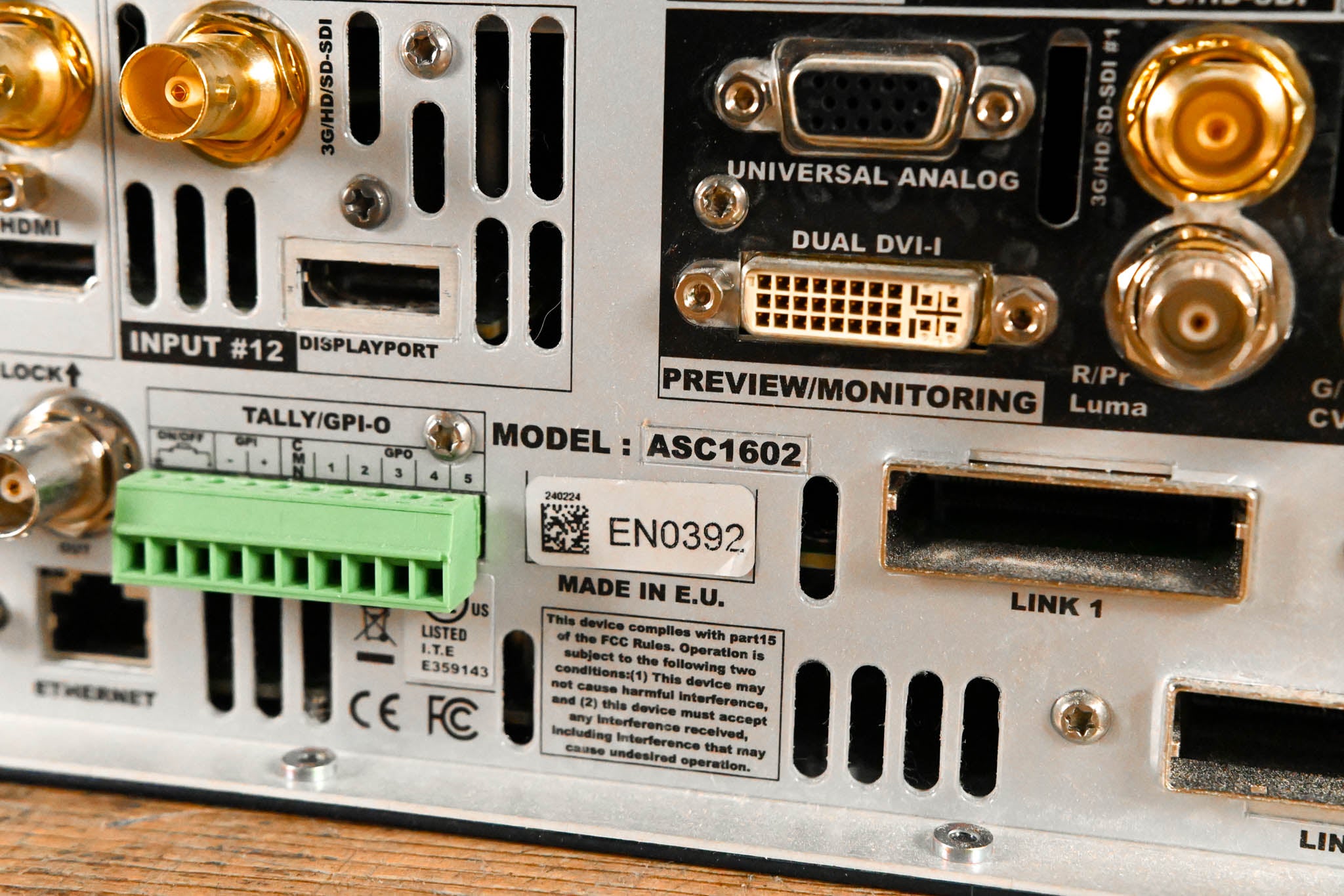 Analog Way Ascender 16-4K Switcher/Video Wall Controller