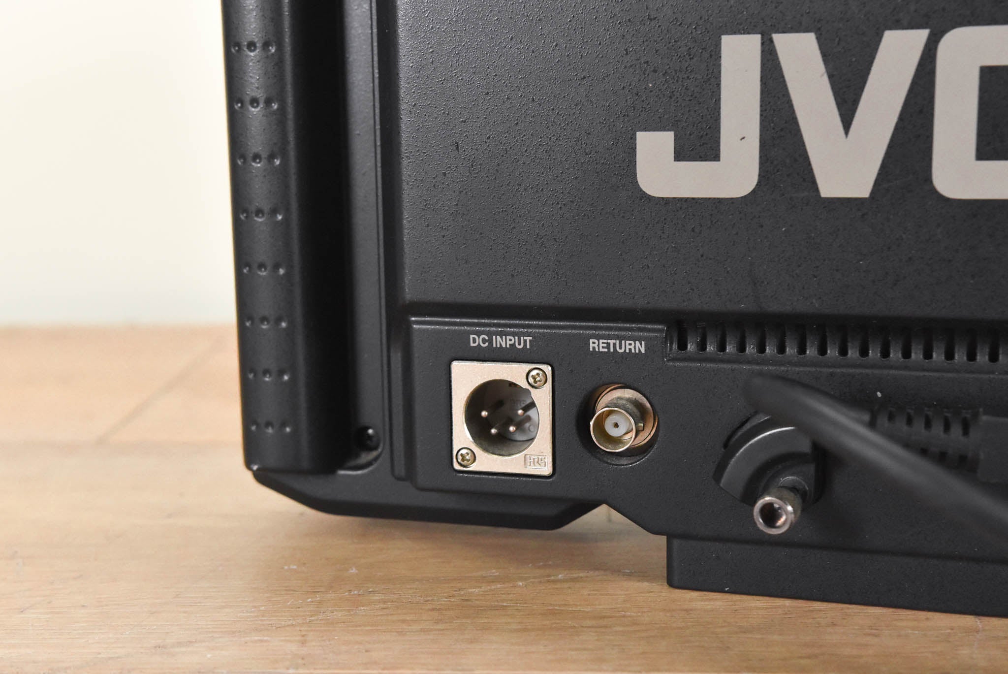 JVC VF-HP840U 8.4-in HD/SD Studio Viewfinder