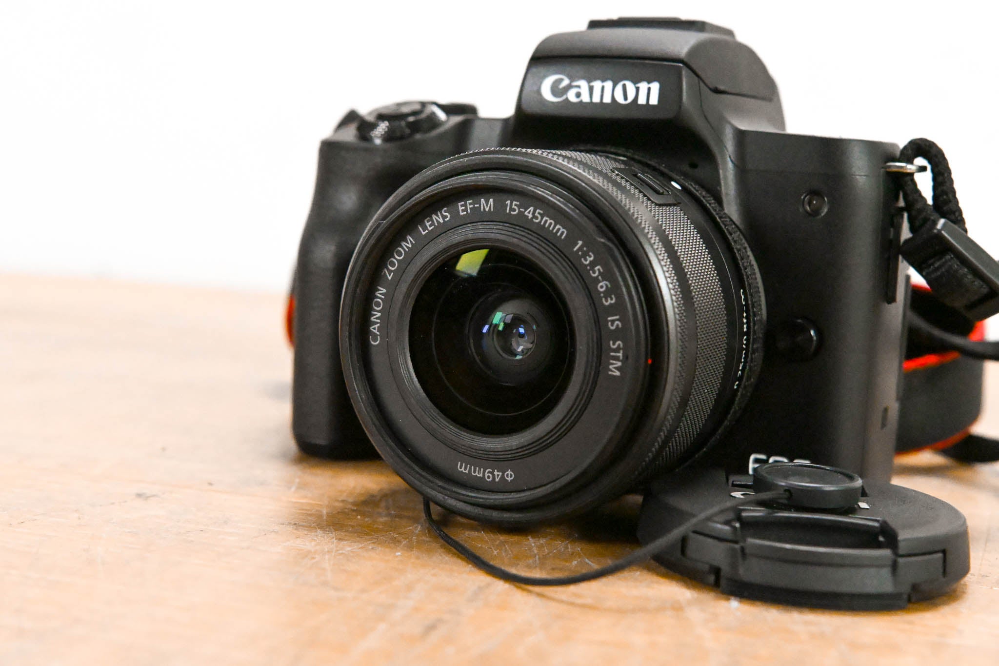 Canon EOS M50 Mirrorless Camera with EF-M 15-45mm f/3.5-6.3 IS STM Lens