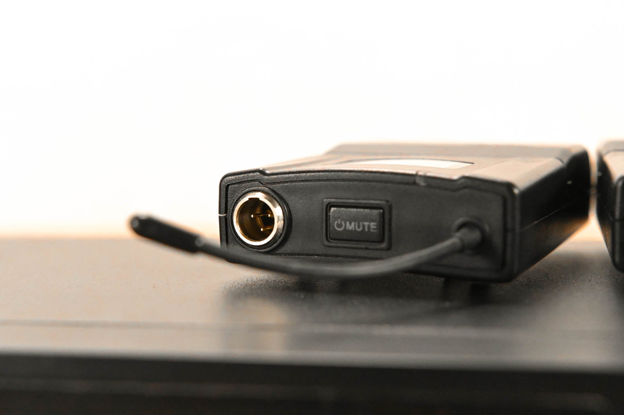 Airwave Technologies AT-4220 Wireless System B Range NO POWER SUPPLY