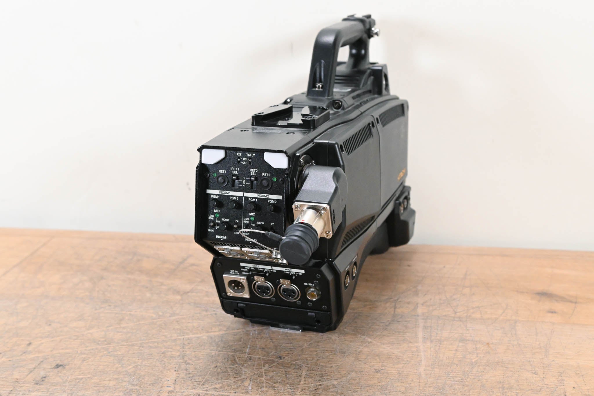 Hitachi Z-HD5000 HDTV Camera with CA-HF1000 Camera Adaptor