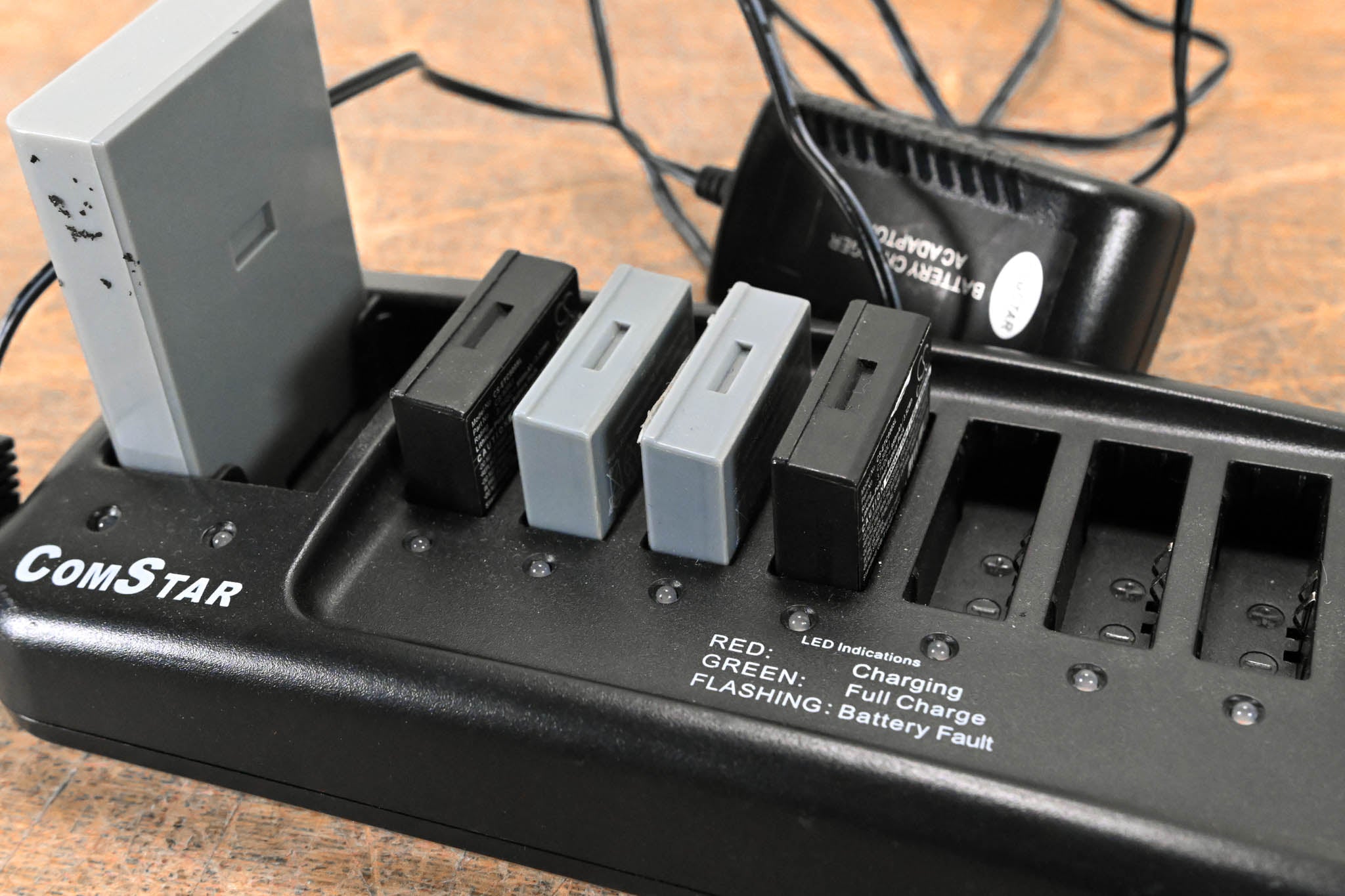 Eartec CH-CS28P COMSTAR Multi-Port Desktop Charger