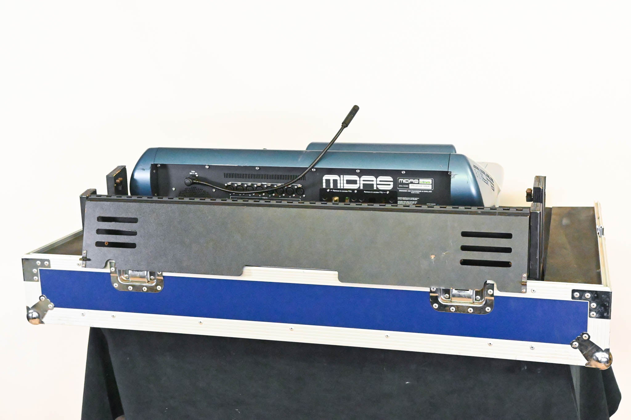 Midas PRO2C Live Digital Audio Mixing Console with Road Case