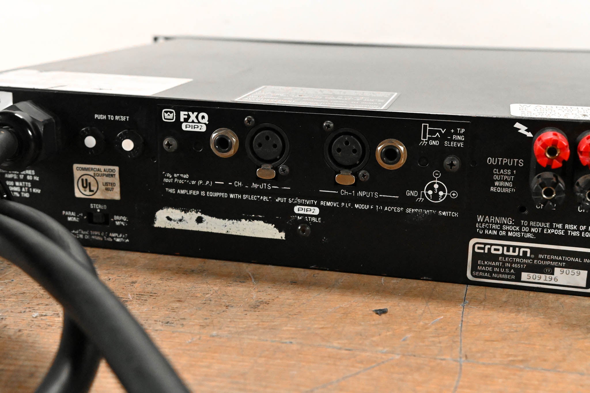 Crown Macro-Tech 2402 2-Channel Power Amplifier