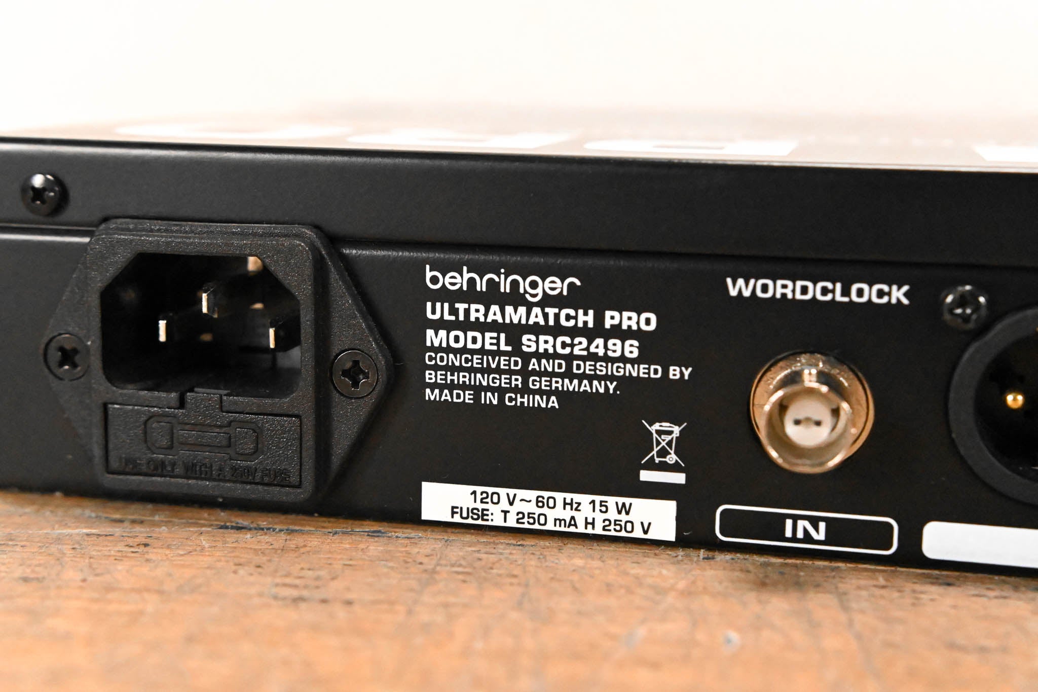 Behringer ULTRAMATCH PRO SRC2496 Sample Rate Converter