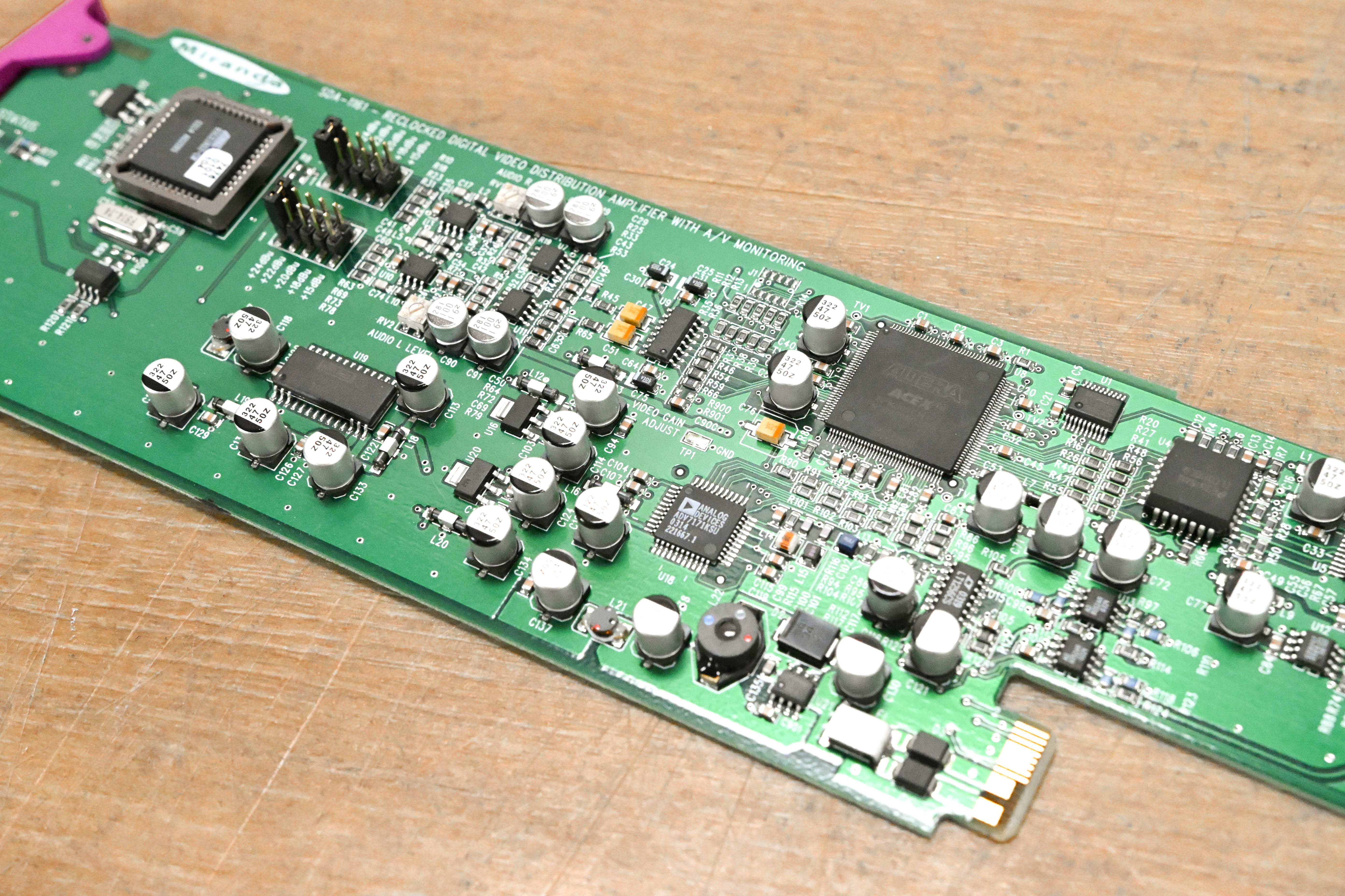 Miranda SDA-1161 Reclocked SDI Distribution Amplifier Module