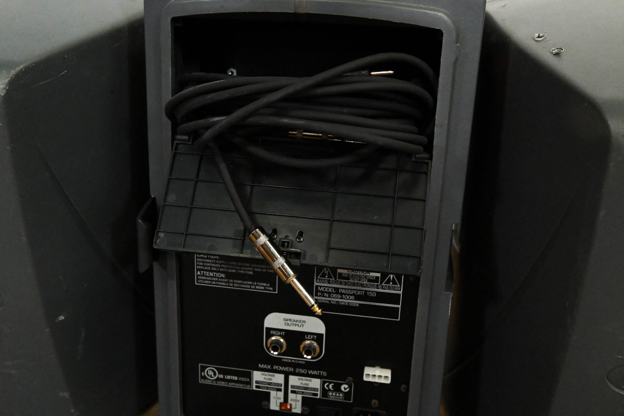 Fender Passport P-150 Portable PA System