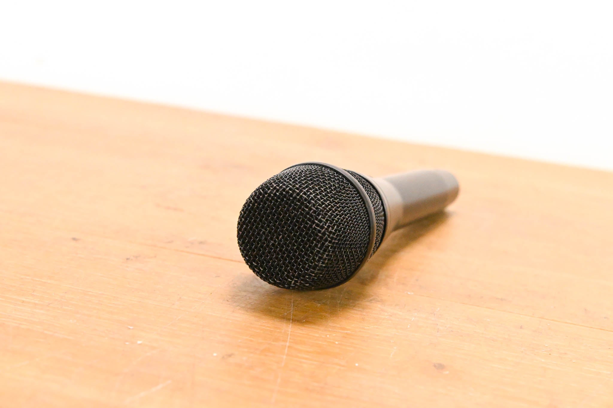 Shure KSM9HS Dual-Pattern Condenser Handheld Vocal Microphone
