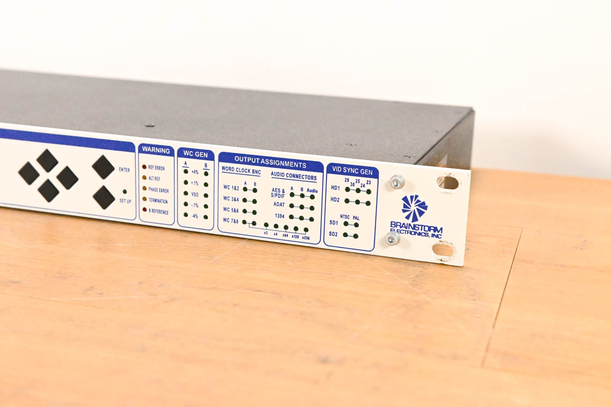Brainstorm Electronics DCD-8 Word Clock Distripalyzer (NO POWER SUPPLY)