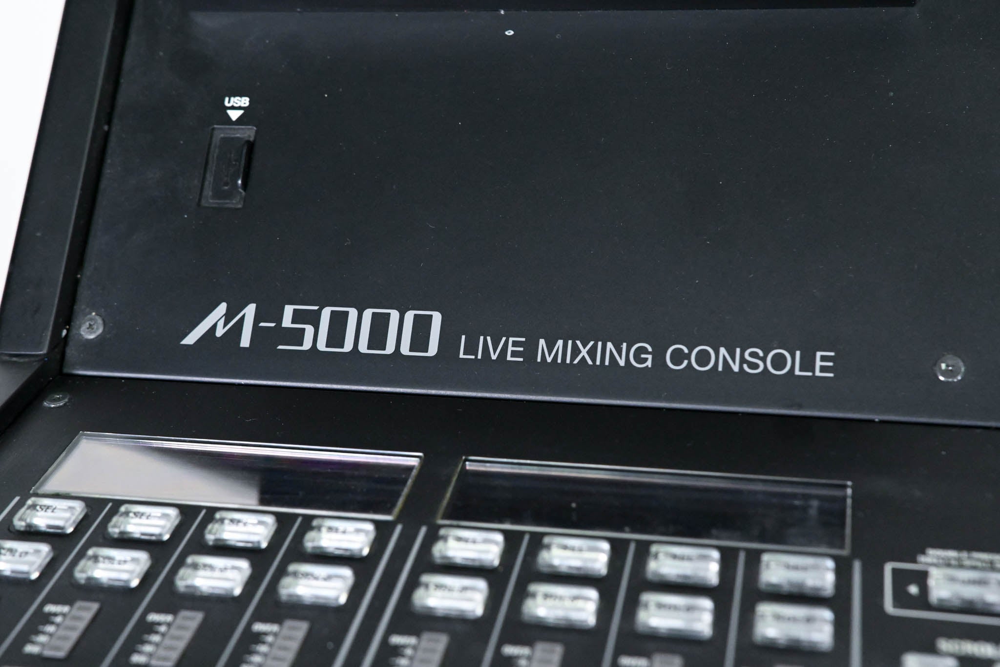 Roland M-5000 Live Mixing Console with Road Case