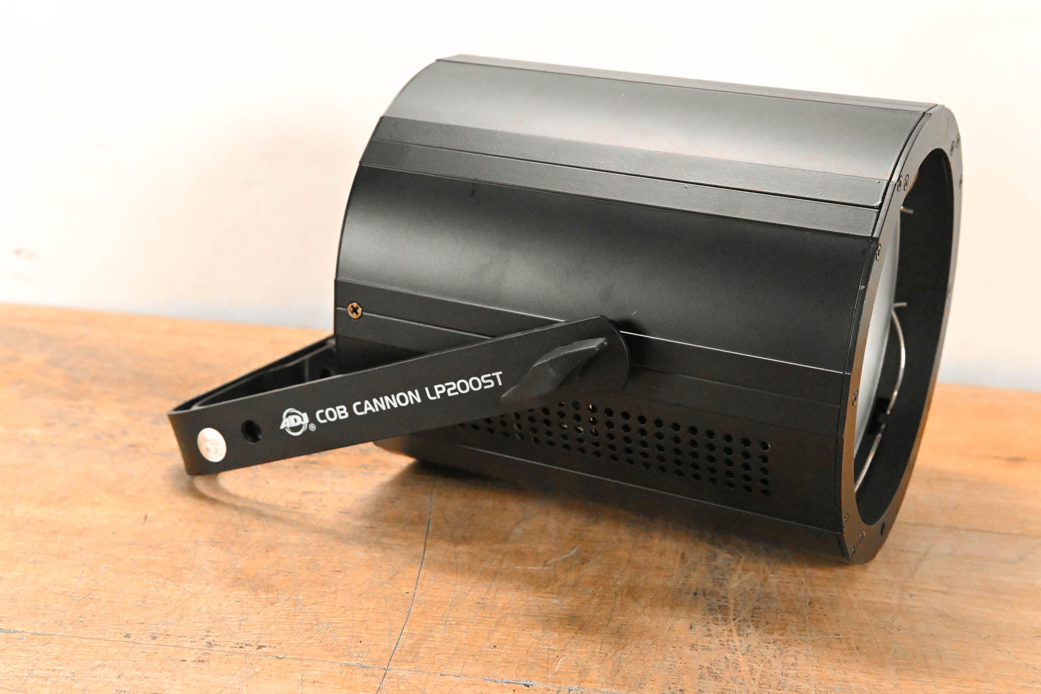 ADJ COB Cannon LP200ST 200W Chip On Board Color Mixing Wash Fixture
