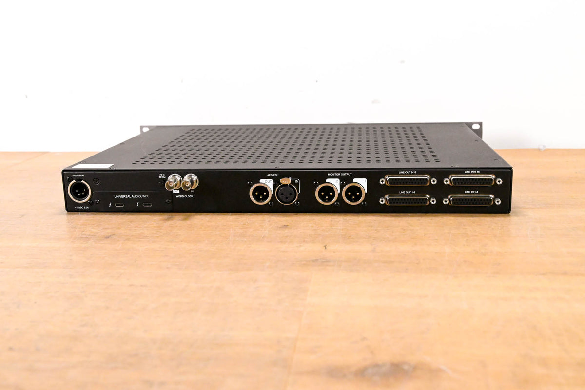 Universal Audio Apollo x16 Thunderbolt 3 Interface (NO POWER SUPPLY)