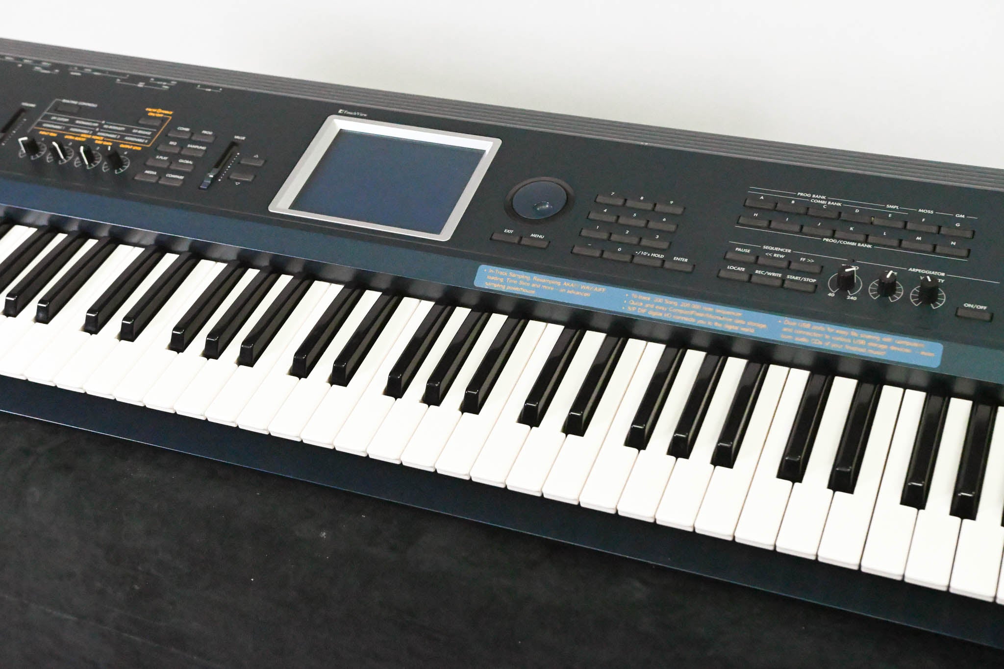 Korg Triton Extreme 76 76-Key 120-Voice Polyphonic Workstation