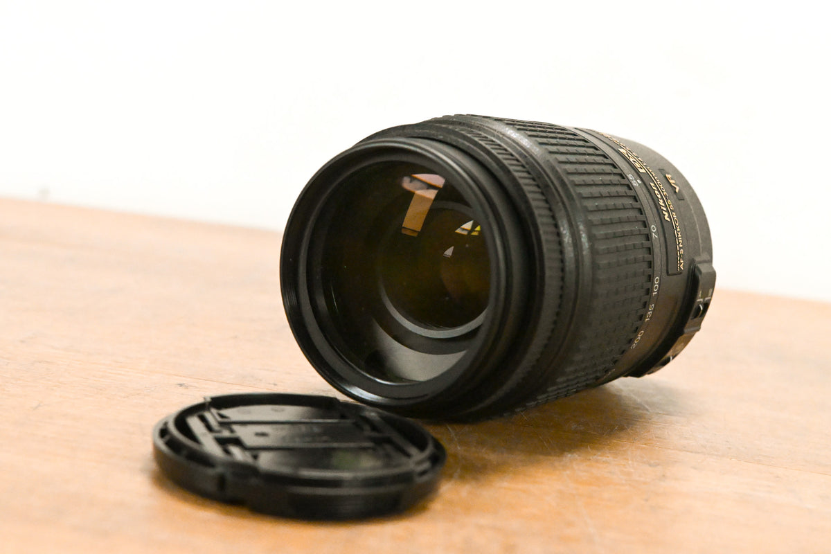 Nikon AF-S DX NIKKOR 55-300mm f/4.5-5.6G ED VR Zoom Lens
