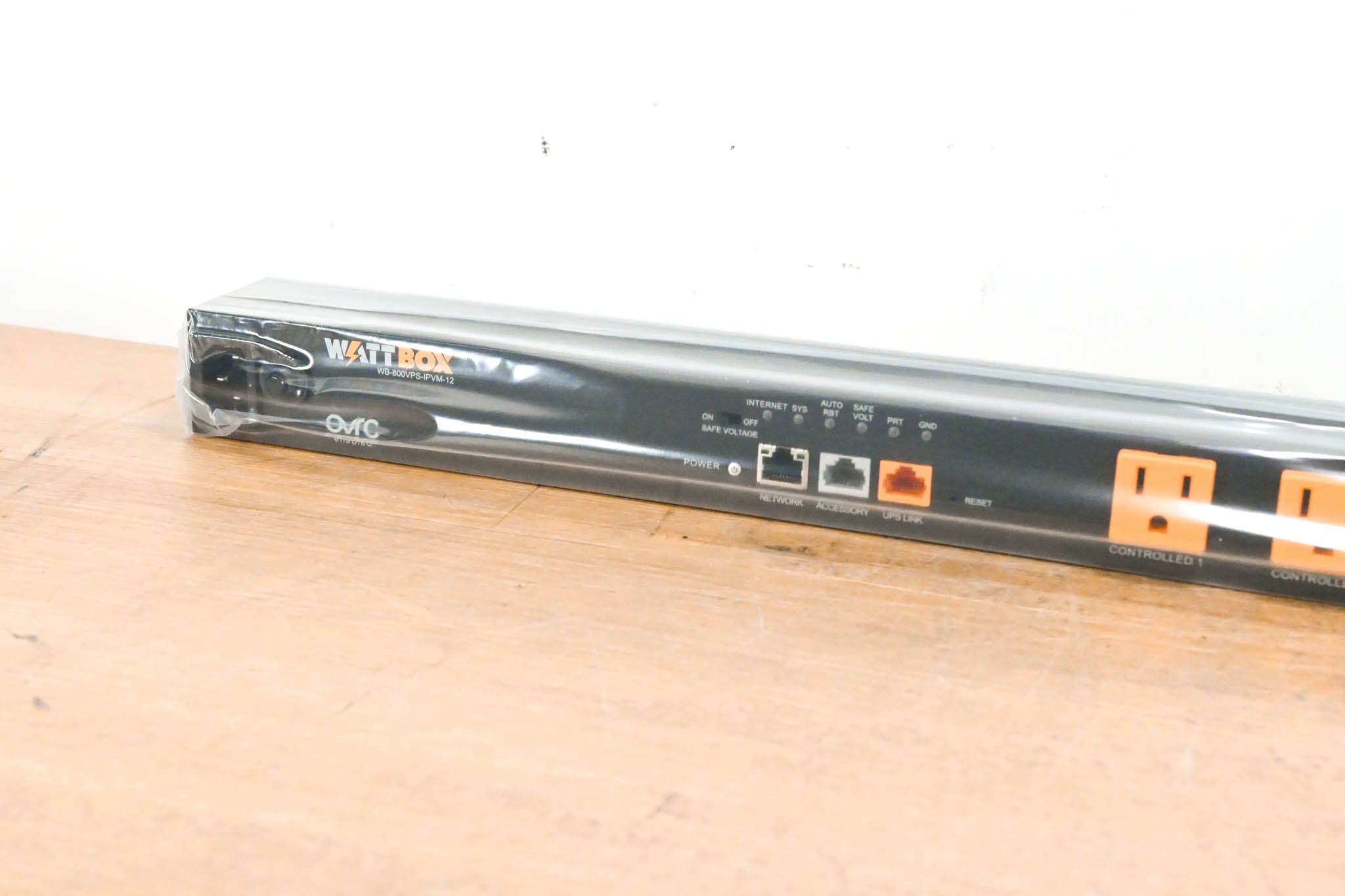 WattBox WB-800VPS-IPVM-12 Vertical IP Power Conditioner (12 Outlets)
