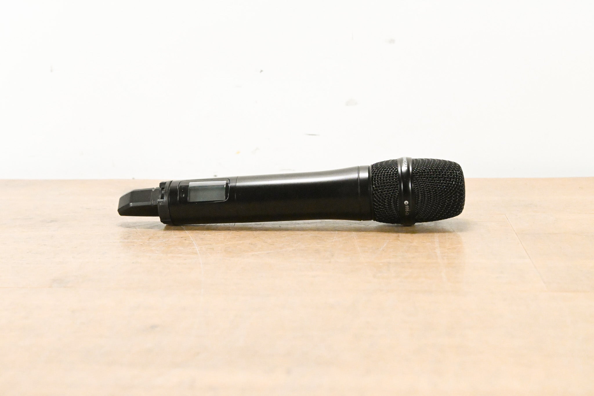 Sennheiser EW 500 G4-935 Handheld Microphone System - AW+ Band (NO PSU)