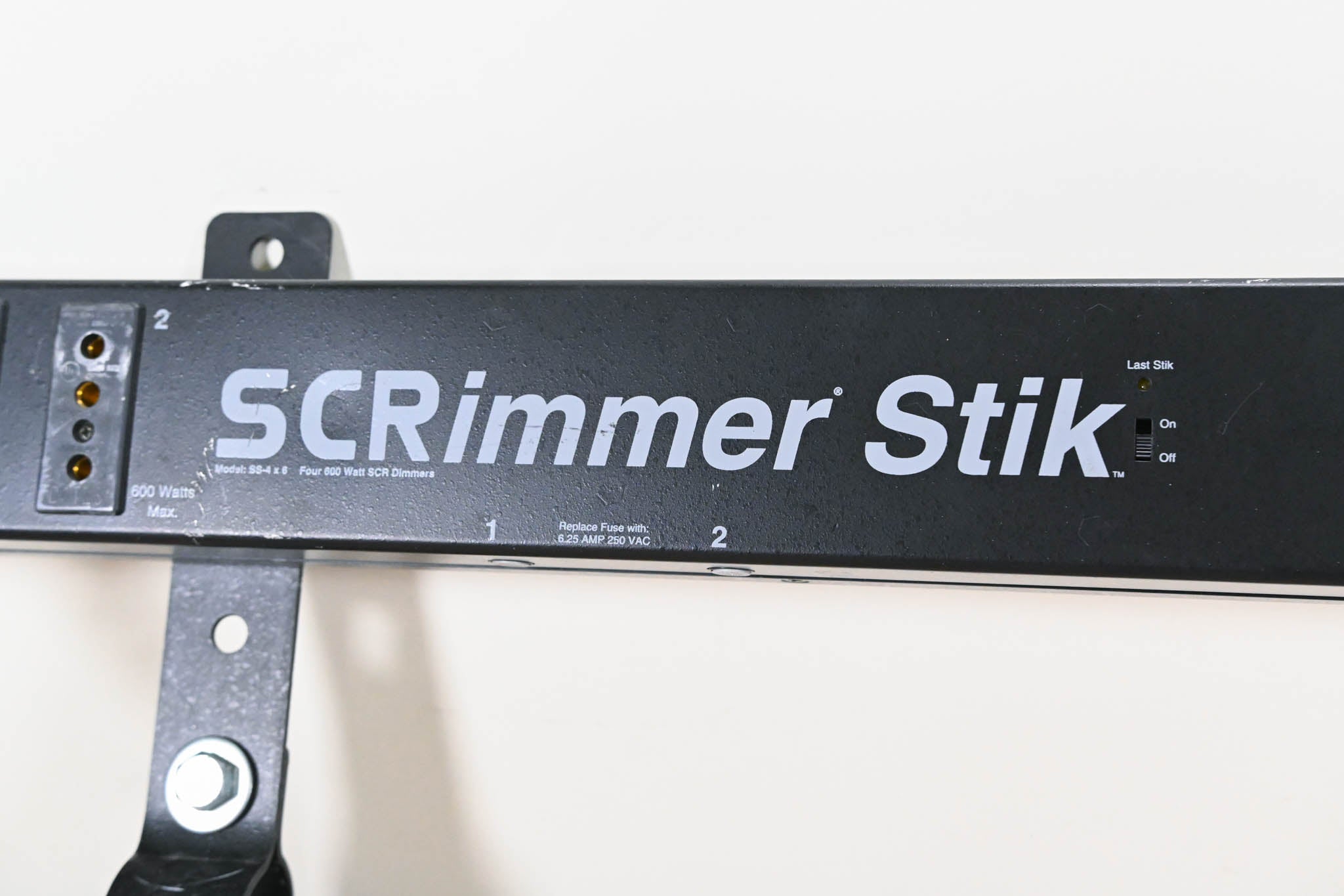 Electronics Diversified, Inc. SCRimmer Stik SS-4x6 4-Output Dimmer