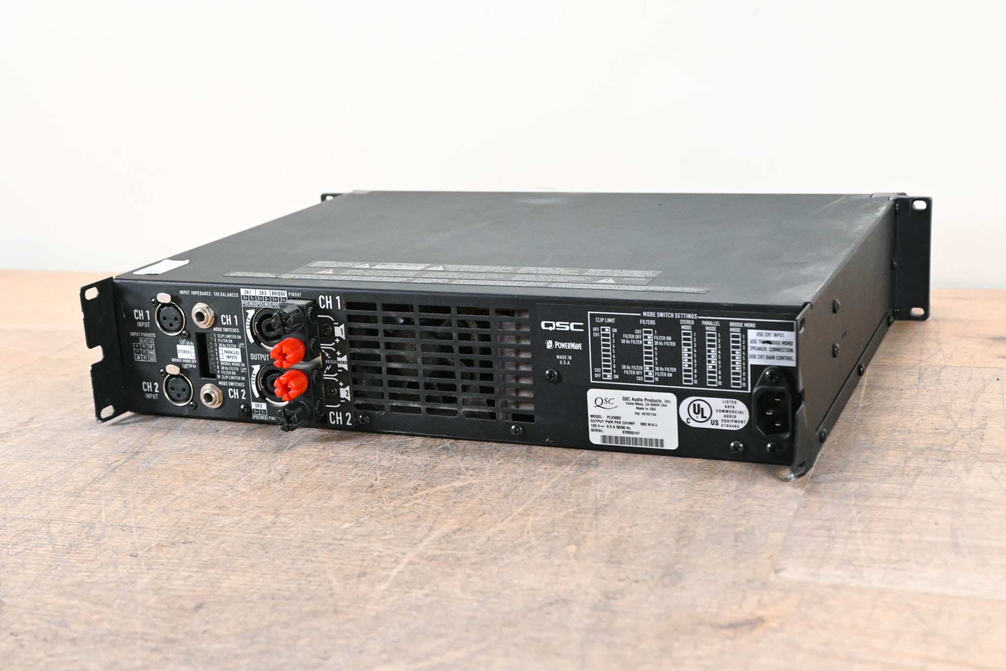 QSC PLX3002 2-Channel Power Amplifier