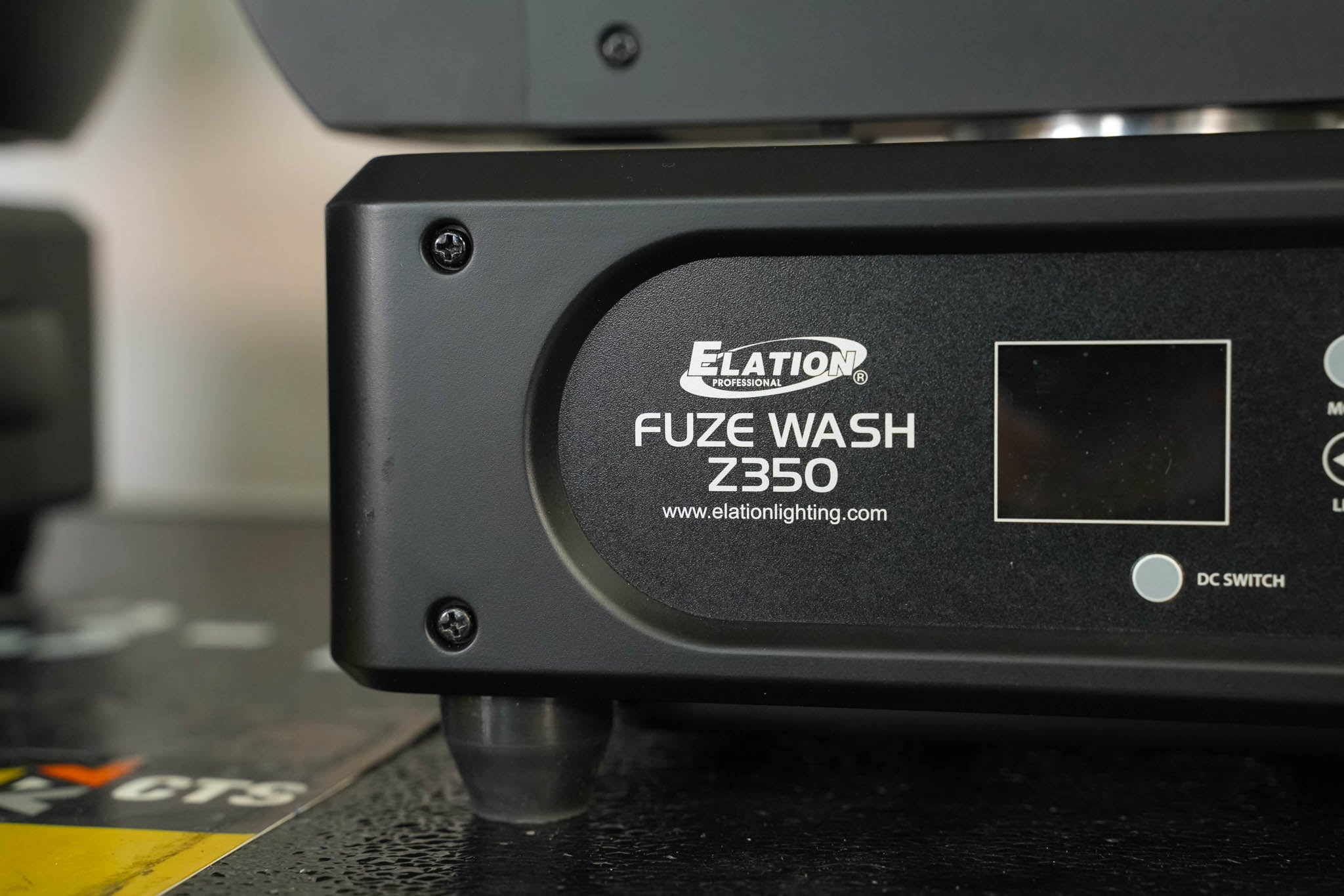 Elation Fuze Wash Z350 350W RGBW LED Wash Fixture Pair with Flight Case