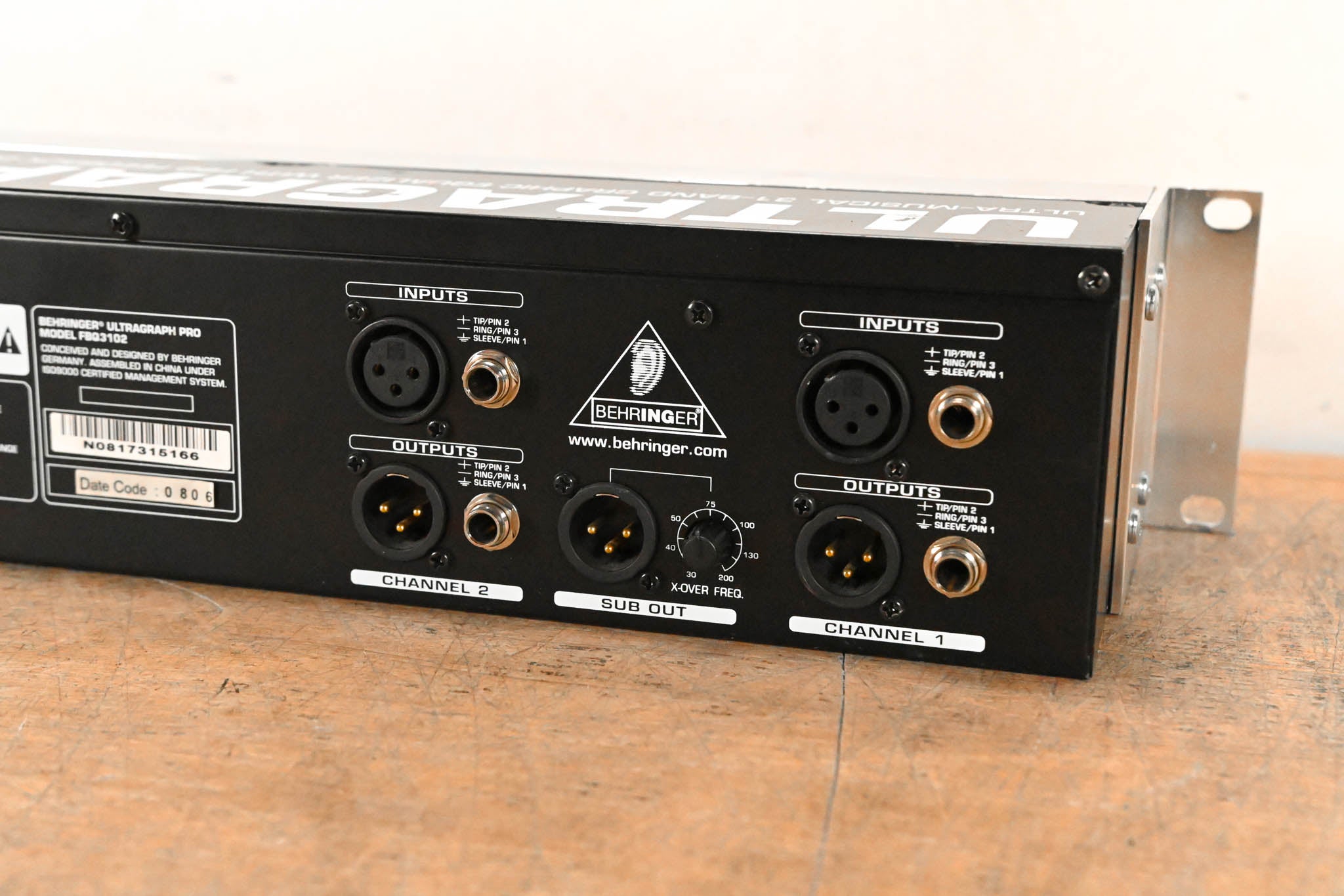 Behringer ULTRAGRAPH PRO FBQ3102 Dual 31-Band Graphic Equalizer