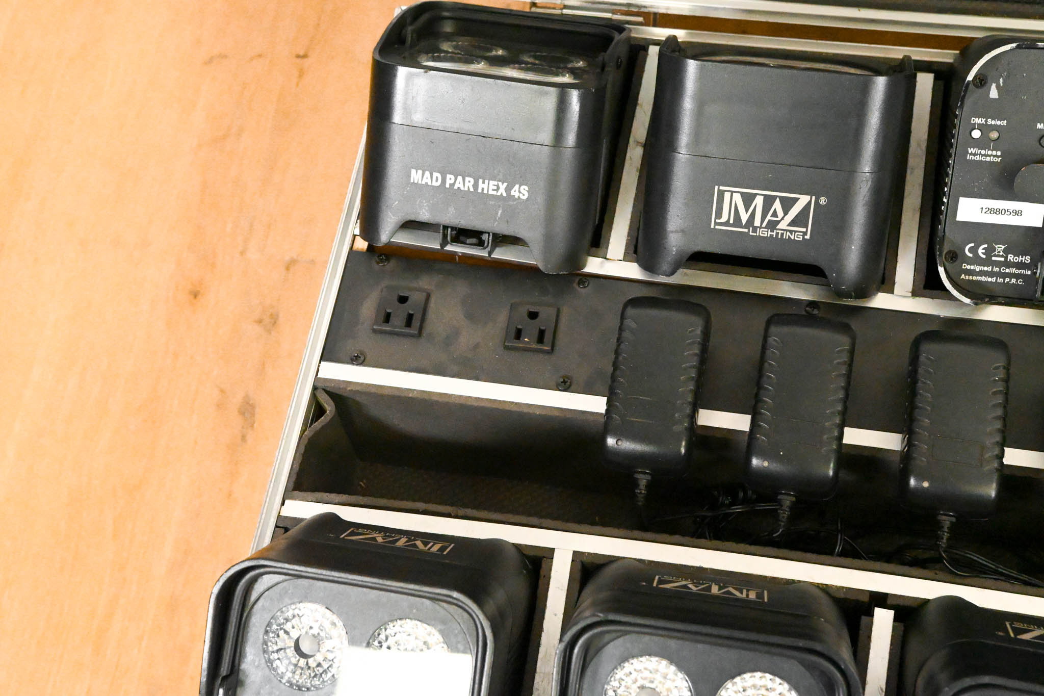 JMAZ Lighting MAD PAR HEX 4S 9x Battery LED Uplights w/ Charging Case