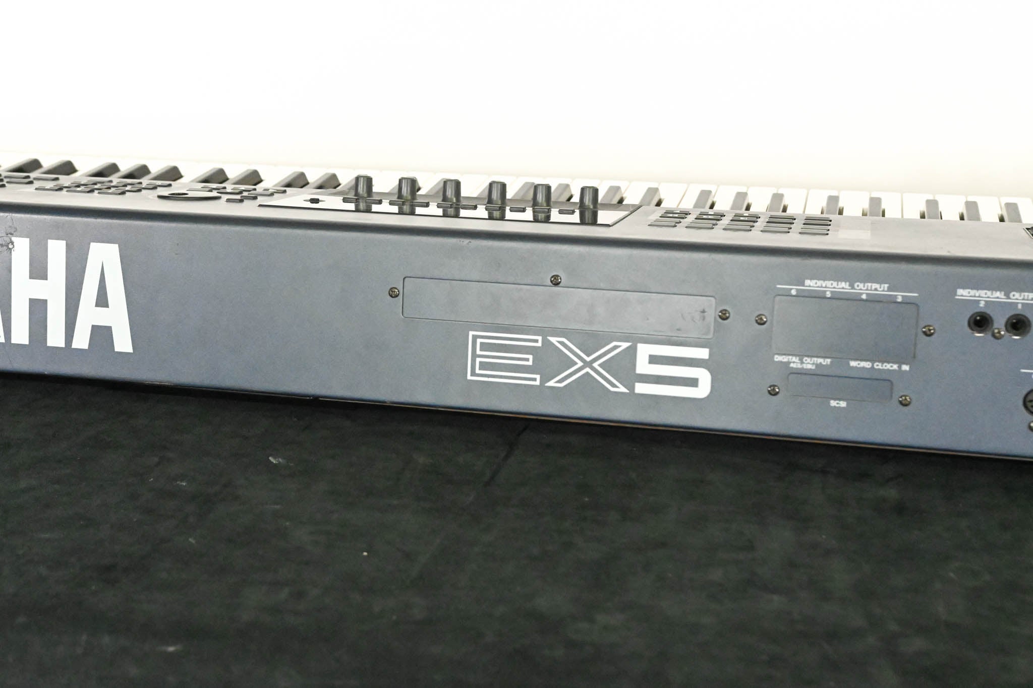 Yamaha EX5 76-key Synthesizer Workstation