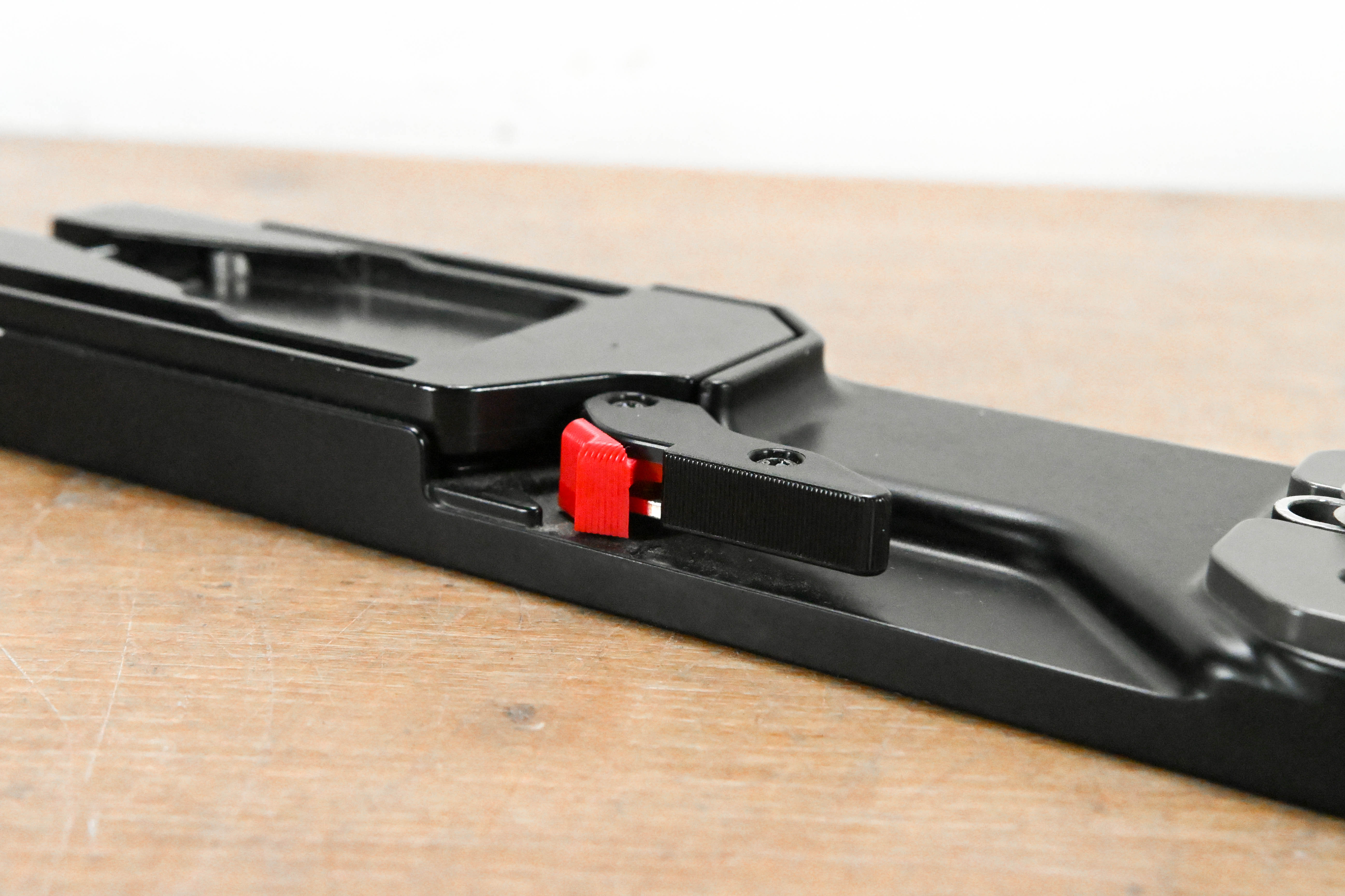 Panasonic SHAN-TM700 Quick Release Tripod Adapter