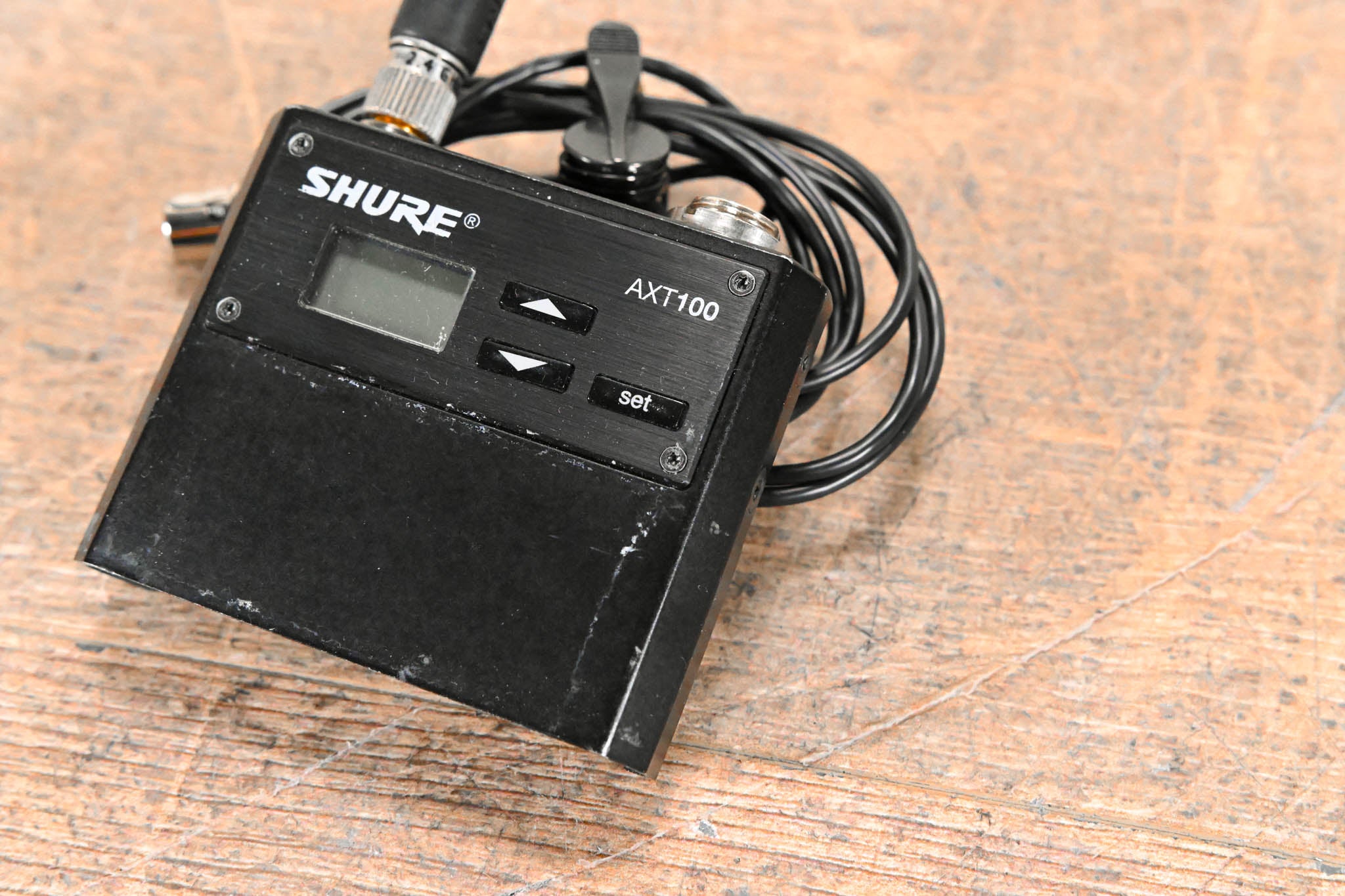 Shure AXT100 Bodypack Transmitter - J5 Band: 578-638 MHz