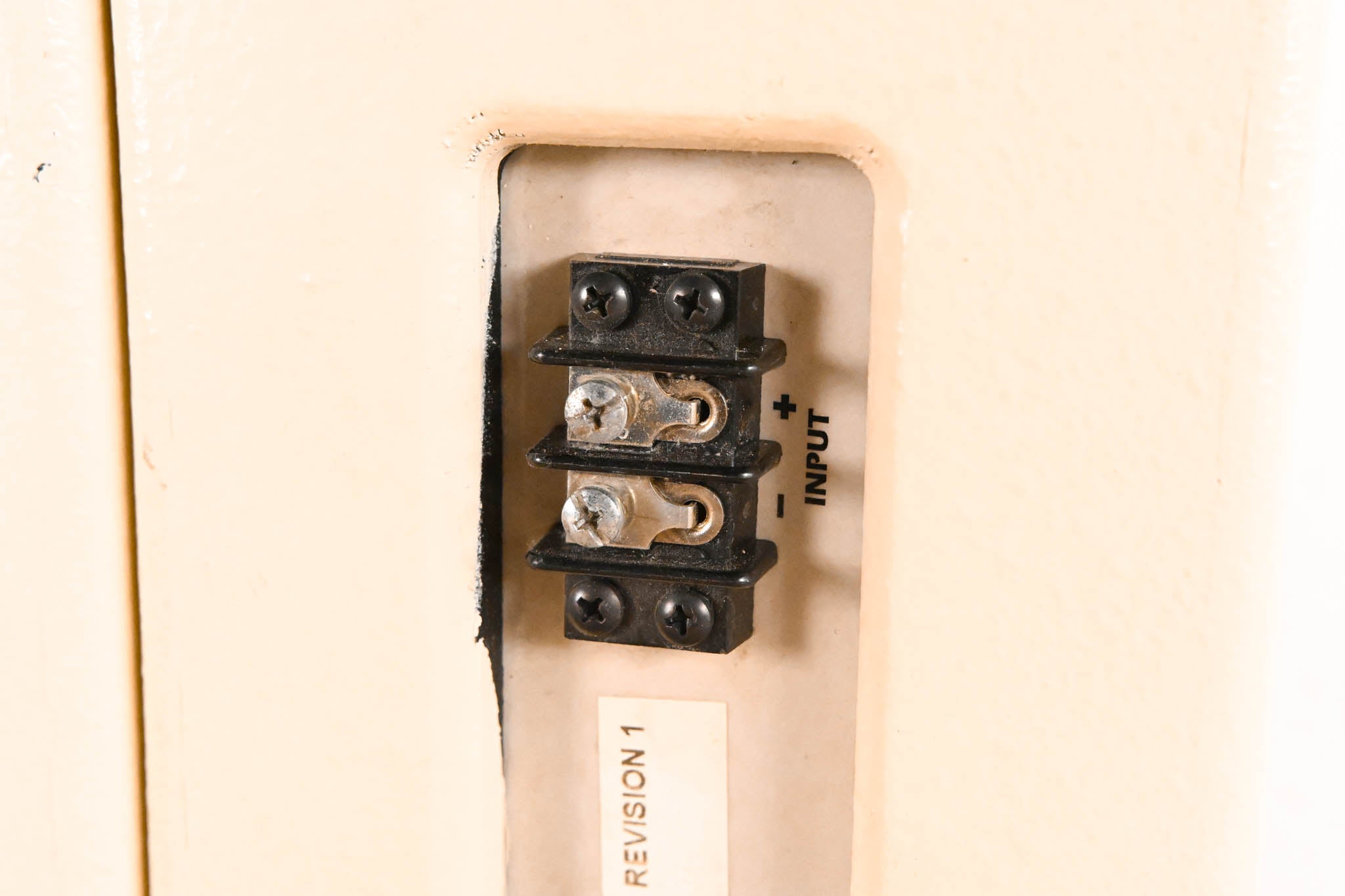 EAW UB52 Two-Way Full-Range Loudspeaker - White (PAIR)