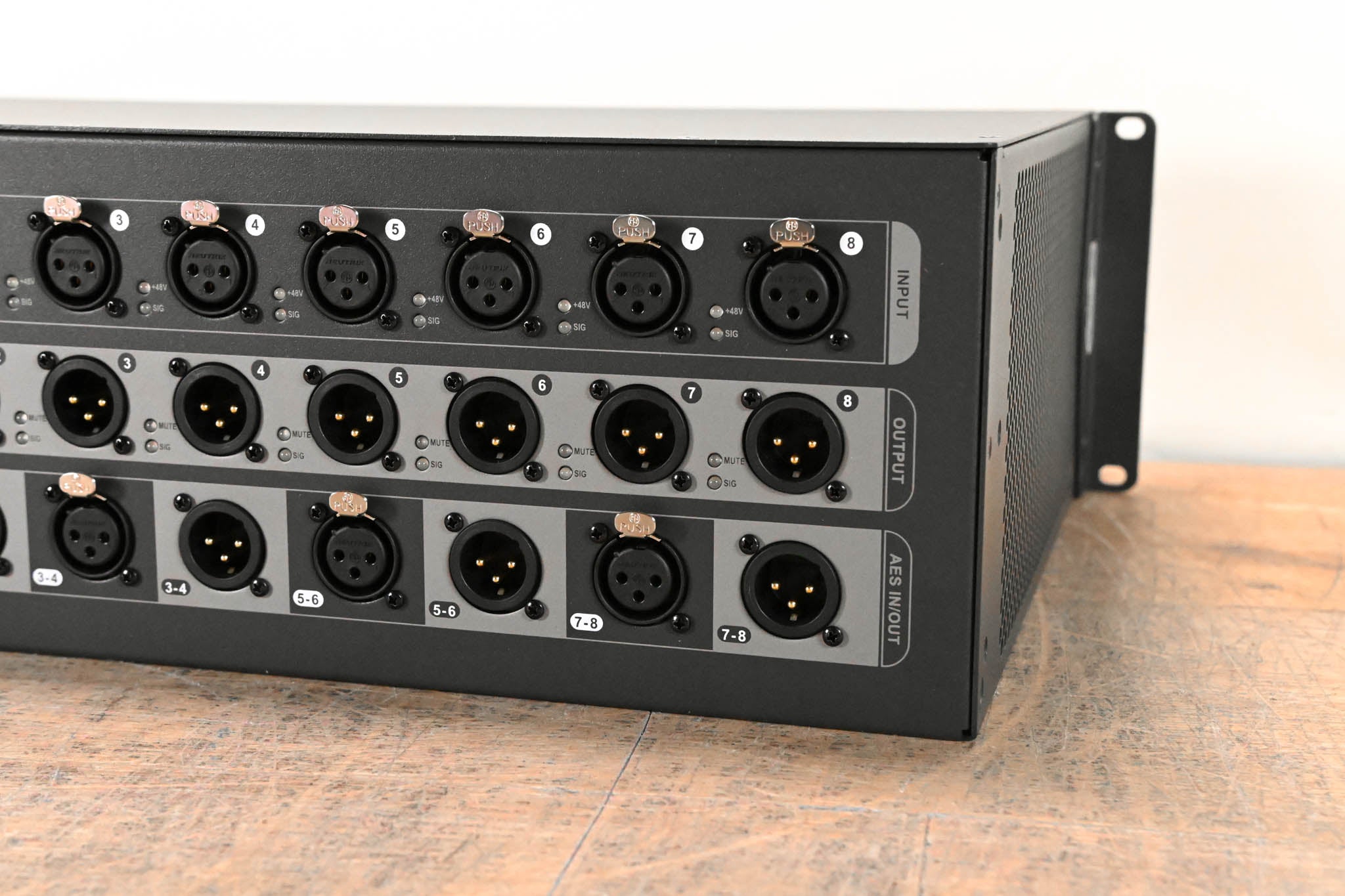AVID VENUE Local 16 I/O Rack