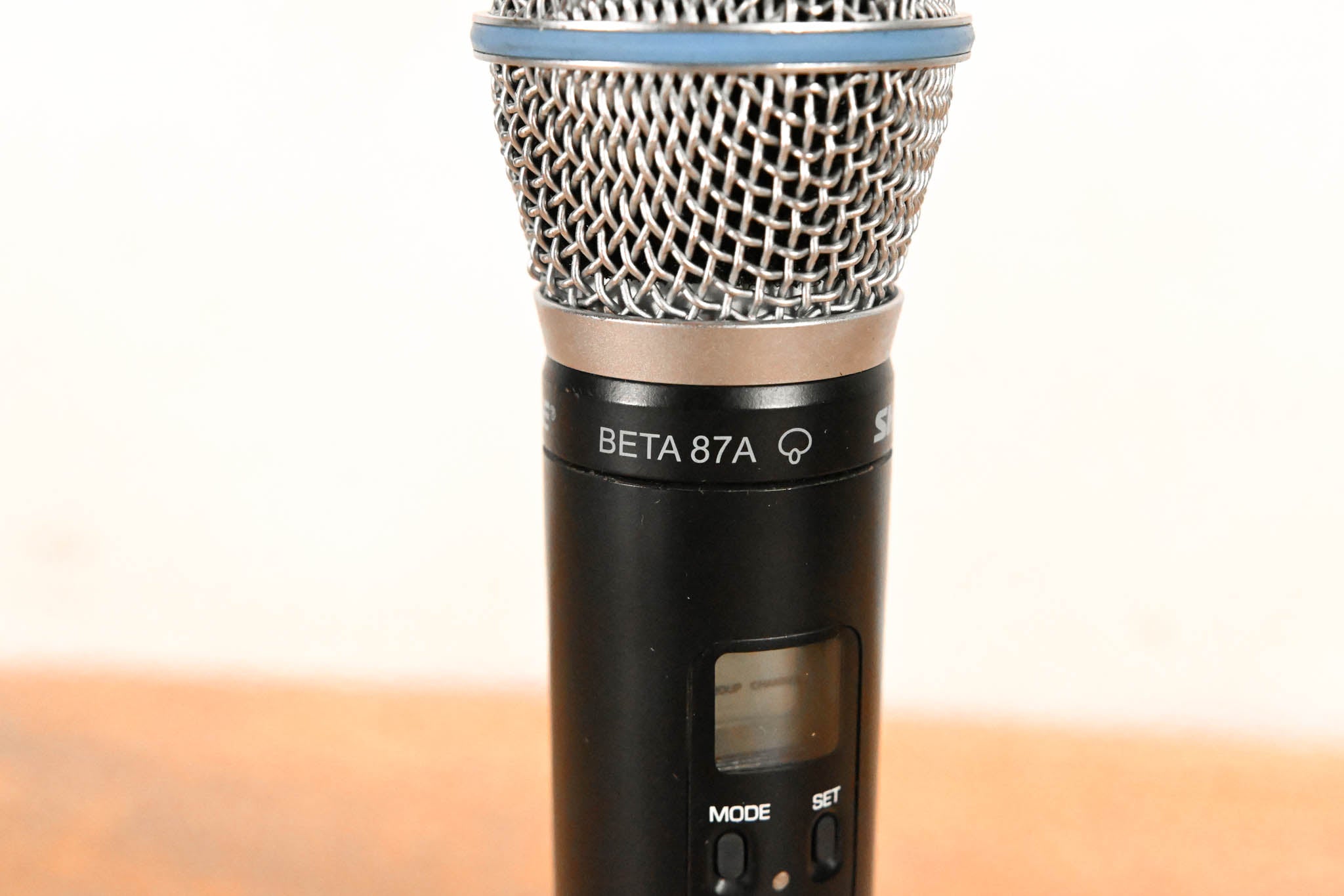 Shure ULX2/BETA87A Wireless Handheld Transmitter - J1 Band: 554-590 MHz