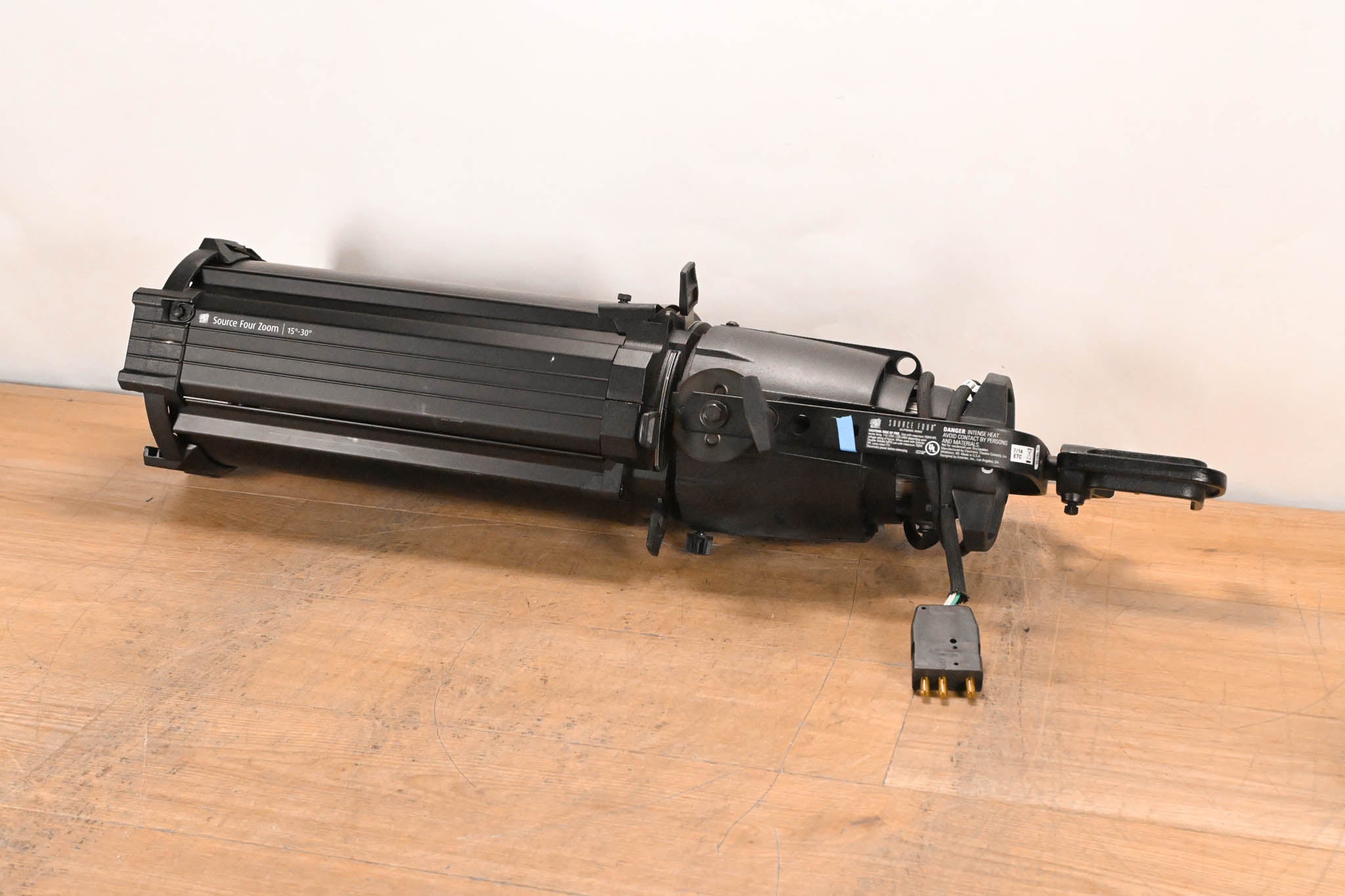 ETC Source Four Zoom 15-30 Degree 750 Ellipsoidal Light