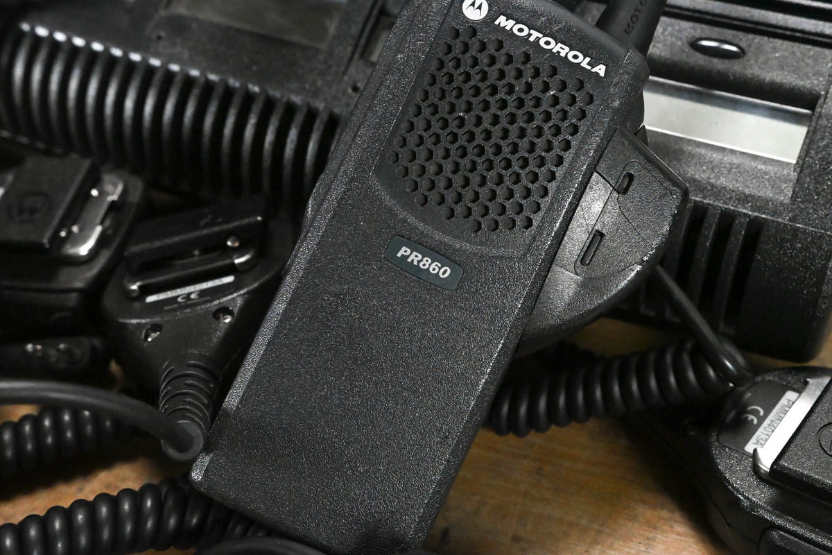 Motorola PR860 UHF (450-512MHz) 6-Radio Bundle w/ Impres Charger & Mics